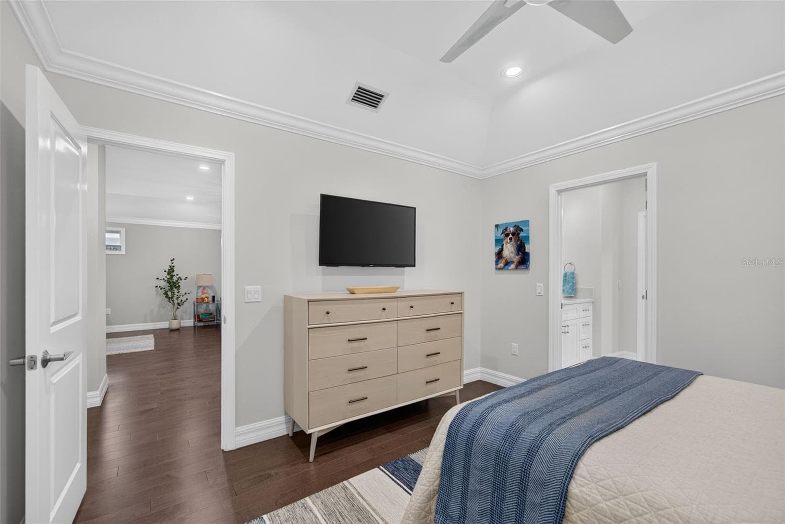 Single Family Residence at 70 ISLAND CIR, SARASOTA, photo 34 of 54