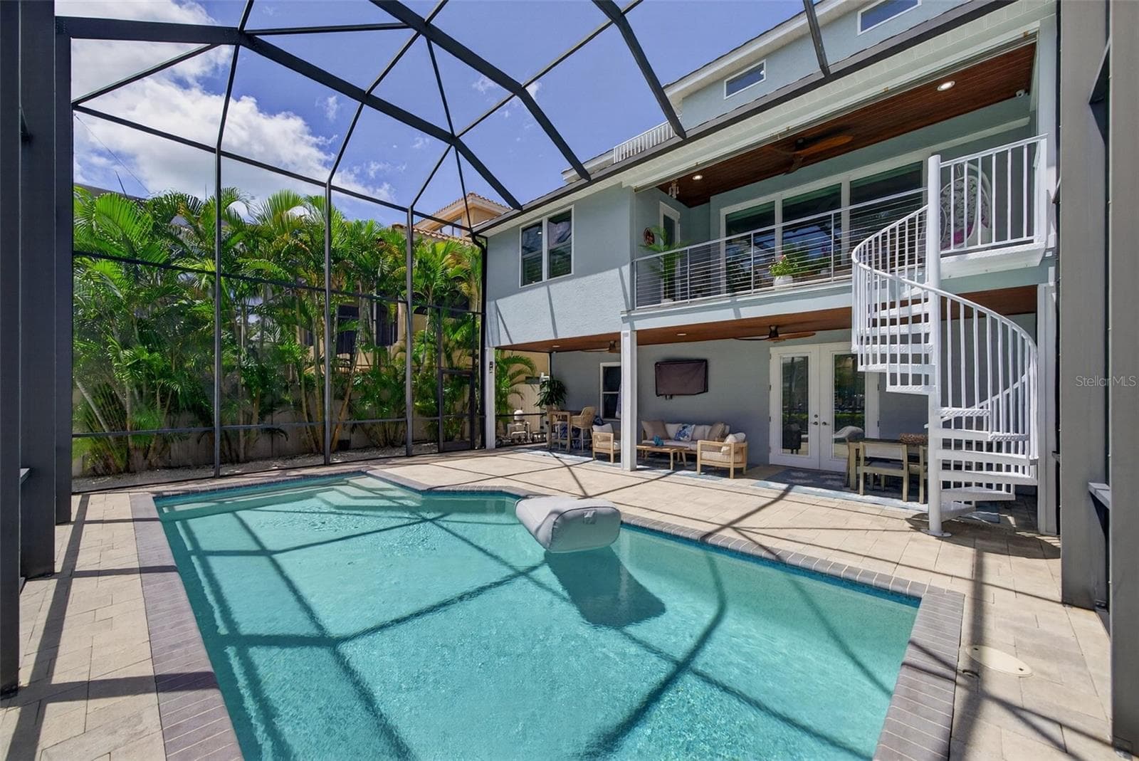 Single Family Residence at 70 ISLAND CIR, SARASOTA, photo 47 of 54