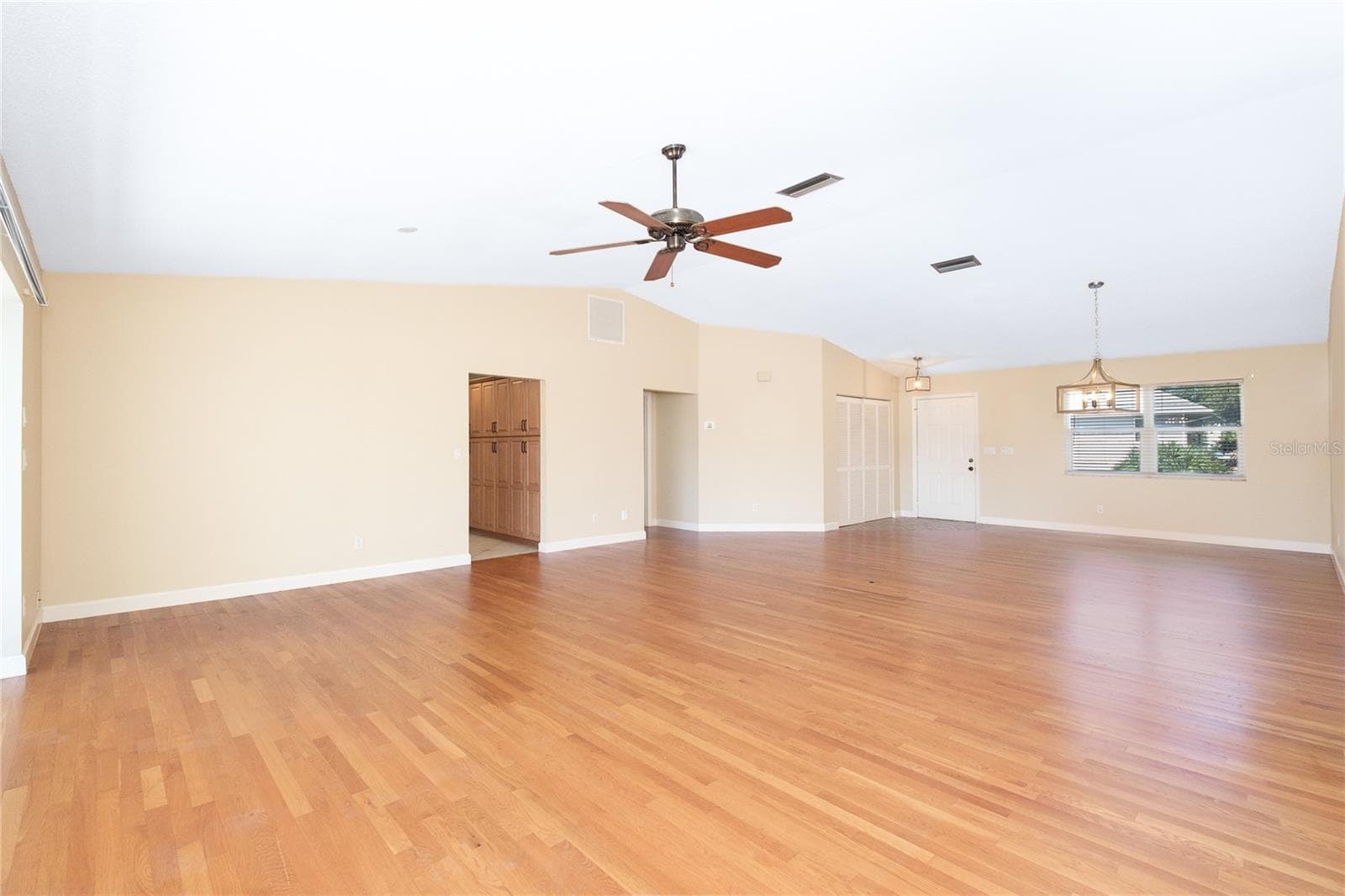 Living Room/Dining Room - 9230 PINE COVE DR, ENGLEWOOD