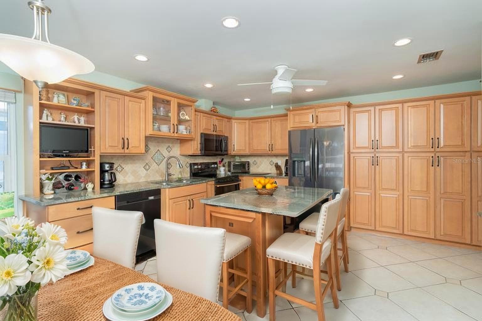 Single Family Residence at 9230 PINE COVE DR, ENGLEWOOD, photo 24 of 65