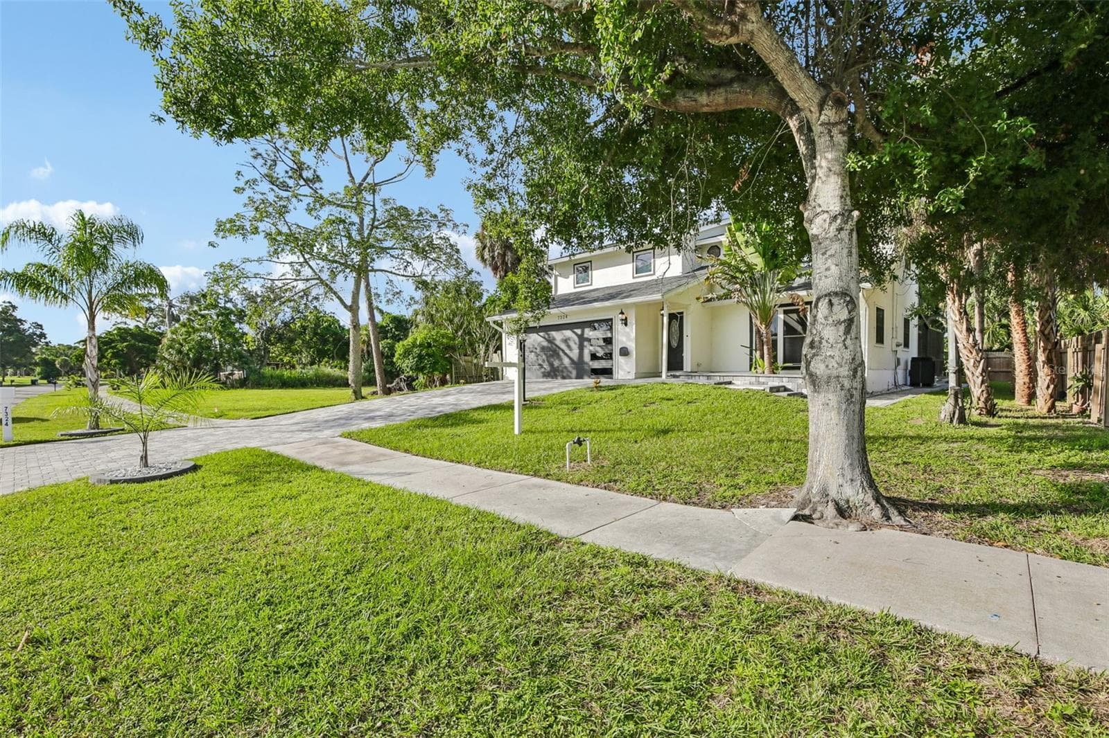 Single Family Residence at 7324 PHILLIPS ST, SARASOTA, photo 4 of 54