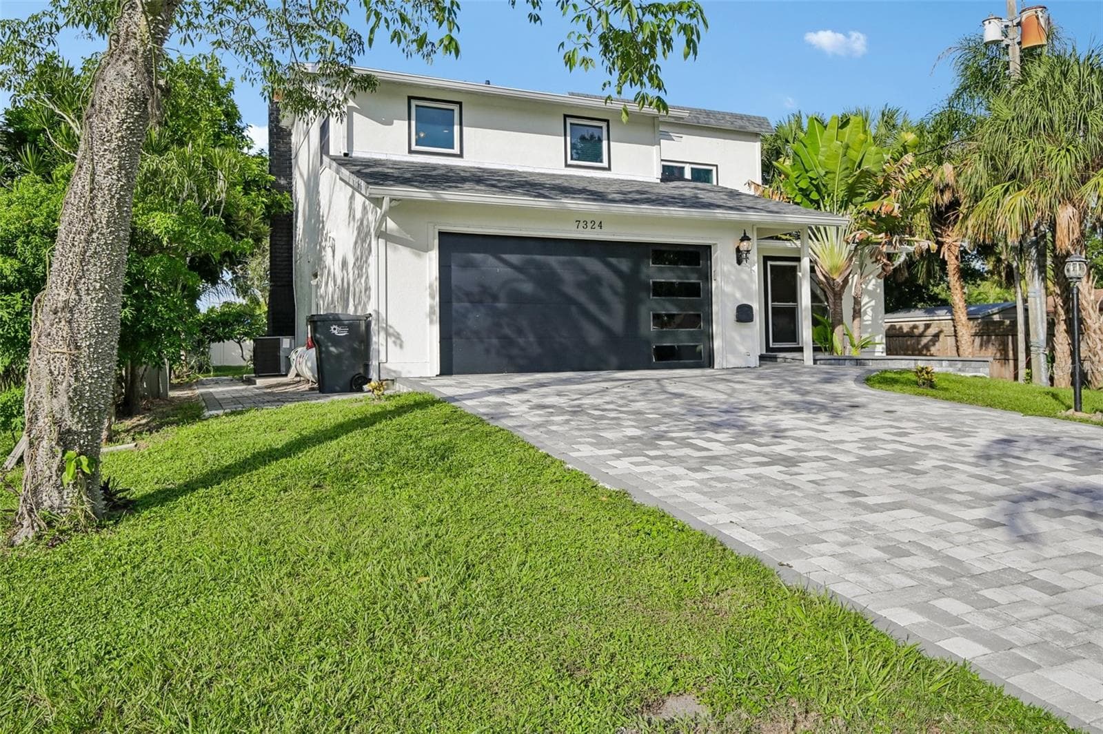 Single Family Residence at 7324 PHILLIPS ST, SARASOTA, photo 6 of 54