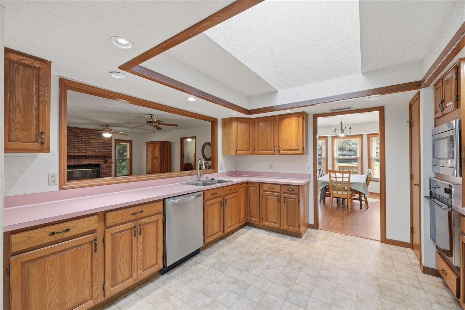 Single Family Residence at 880 EMERSON RD, BROOKSVILLE, photo 18 of 64