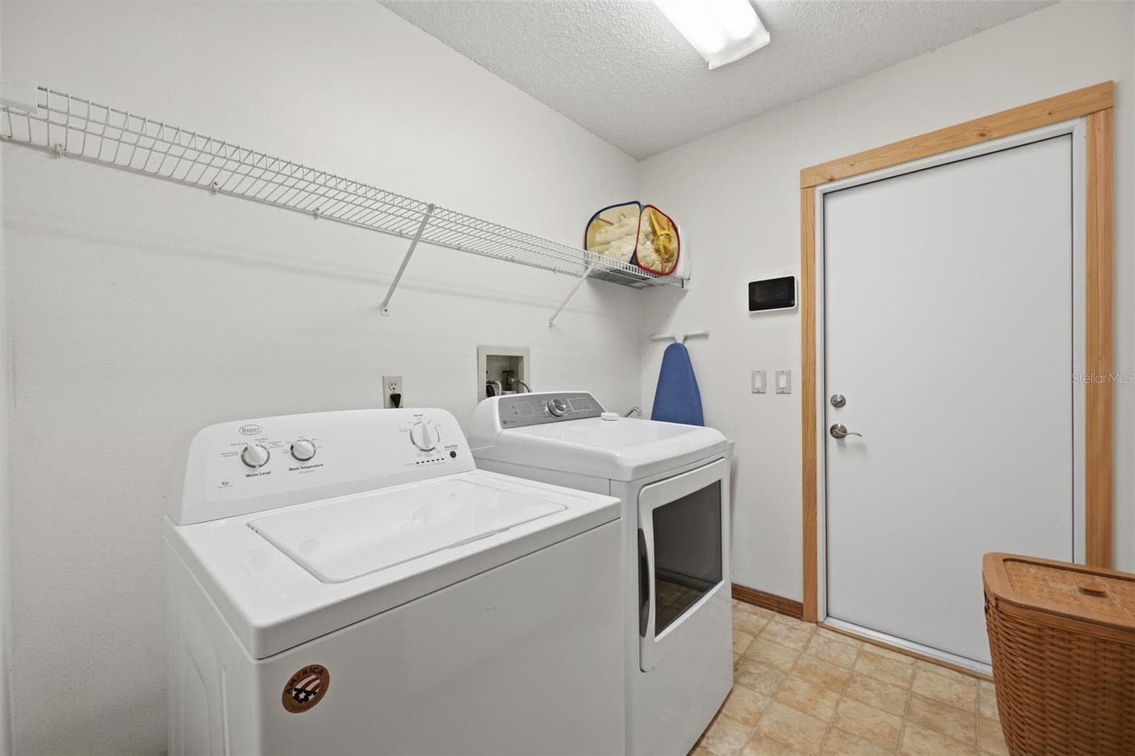 Office - 880 EMERSON RD, BROOKSVILLE