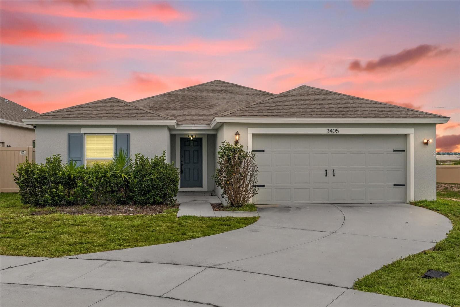 3405 YARIAN DR