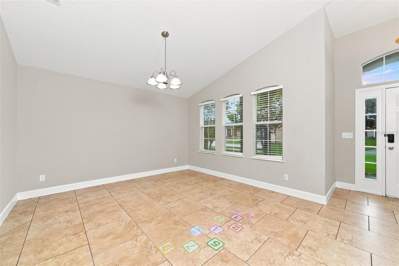 Single Family Residence at 324 ANORAK ST, GROVELAND, photo 2 of 21