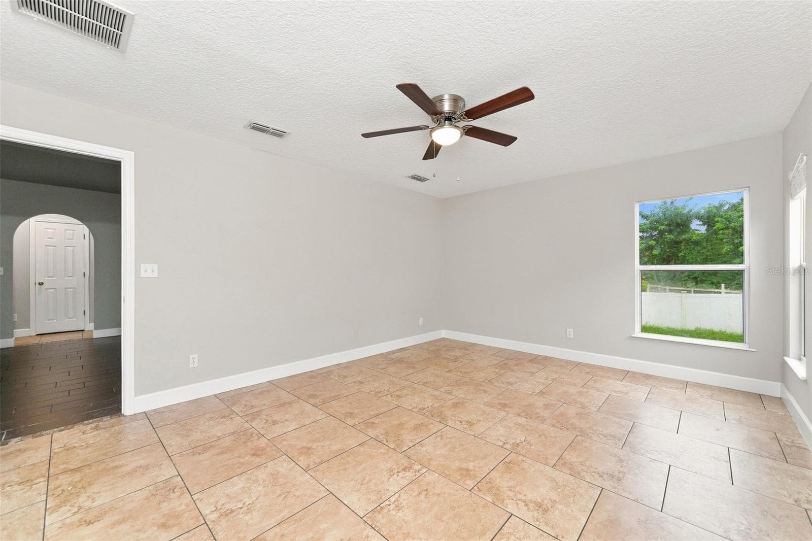 Single Family Residence at 324 ANORAK ST, GROVELAND, photo 12 of 21