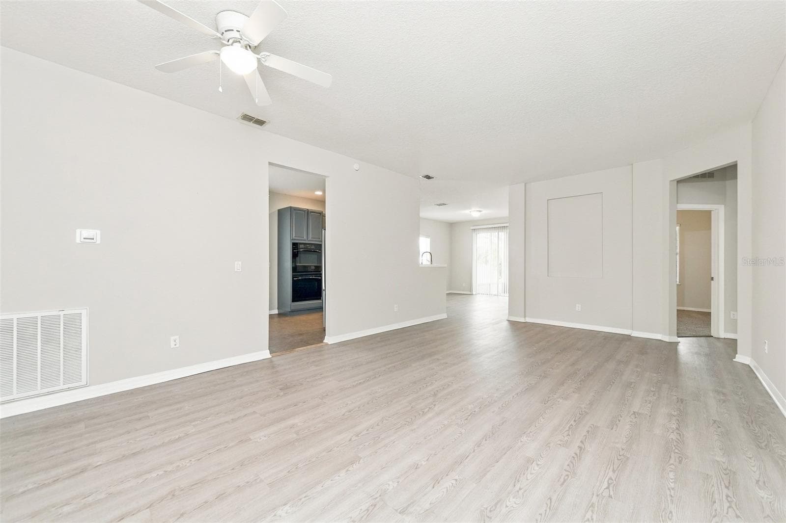 Single Family Residence at 411 HAMMERSTONE AVE, HAINES CITY, photo 8 of 21
