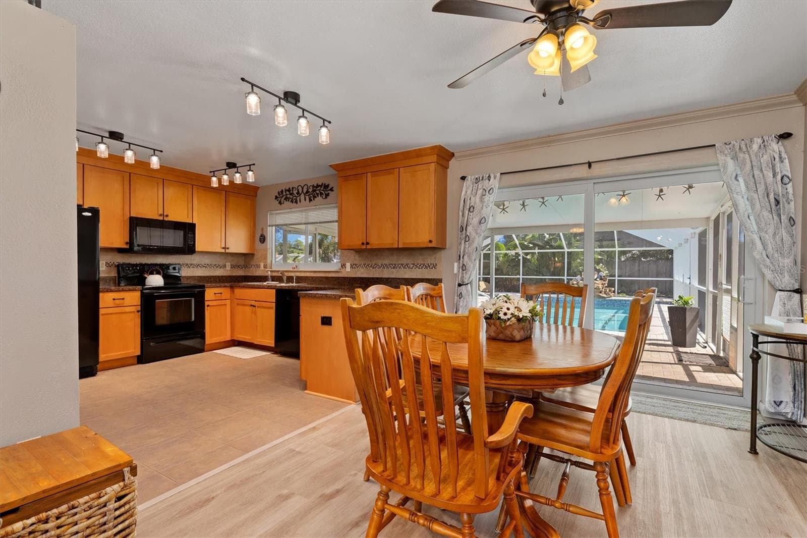 Single Family Residence at 5360 MALAMIN RD, NORTH PORT, photo 9 of 54