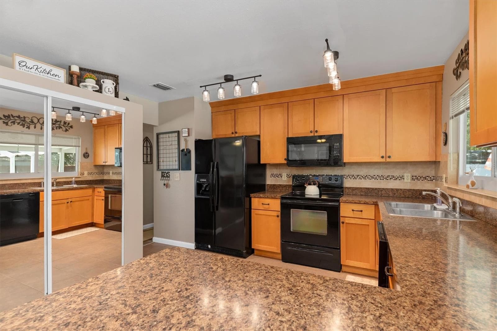 Single Family Residence at 5360 MALAMIN RD, NORTH PORT, photo 11 of 54