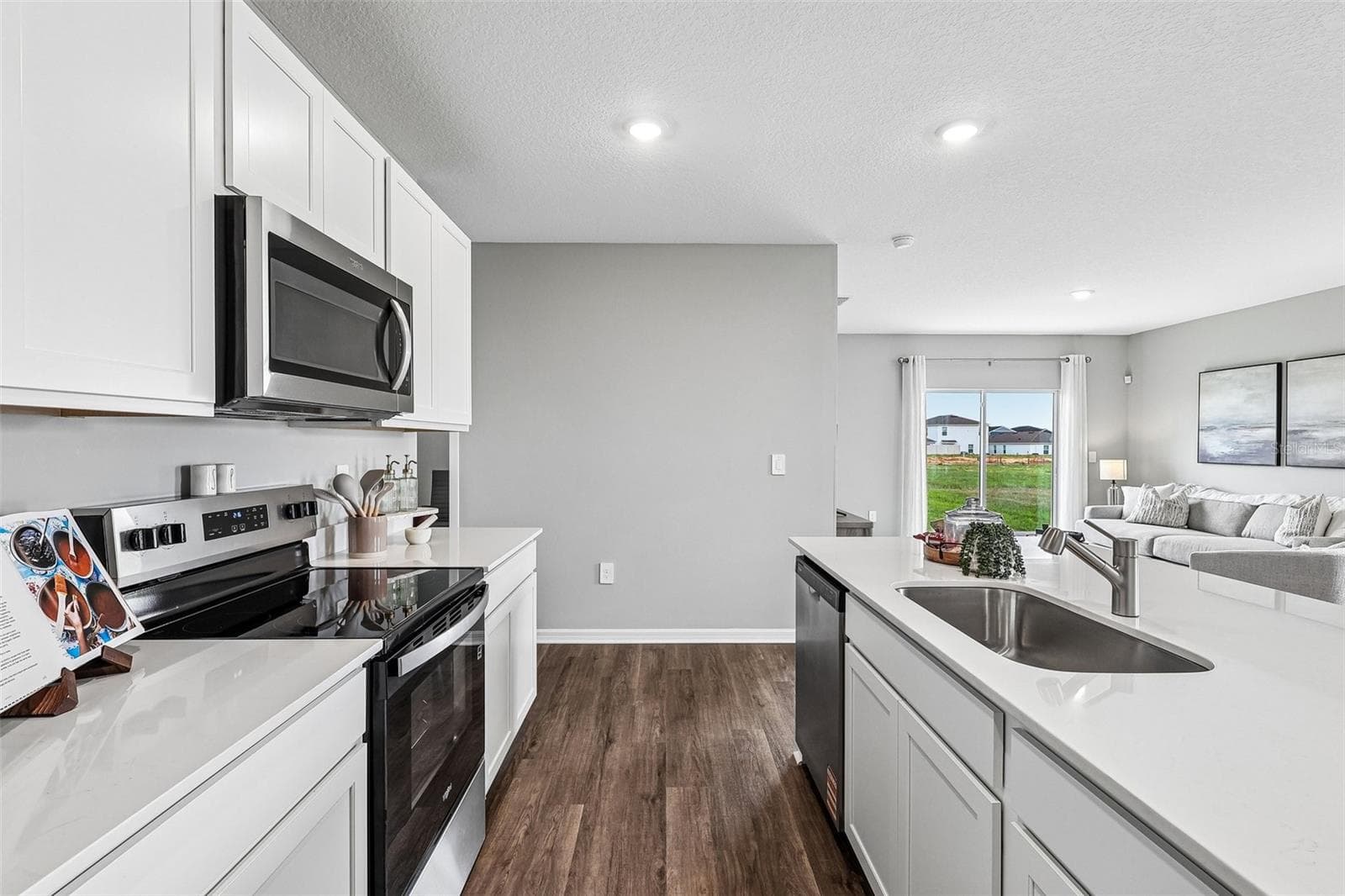 Single Family Residence at 6055 NAVONA WAY, WINTER HAVEN, photo 13 of 38