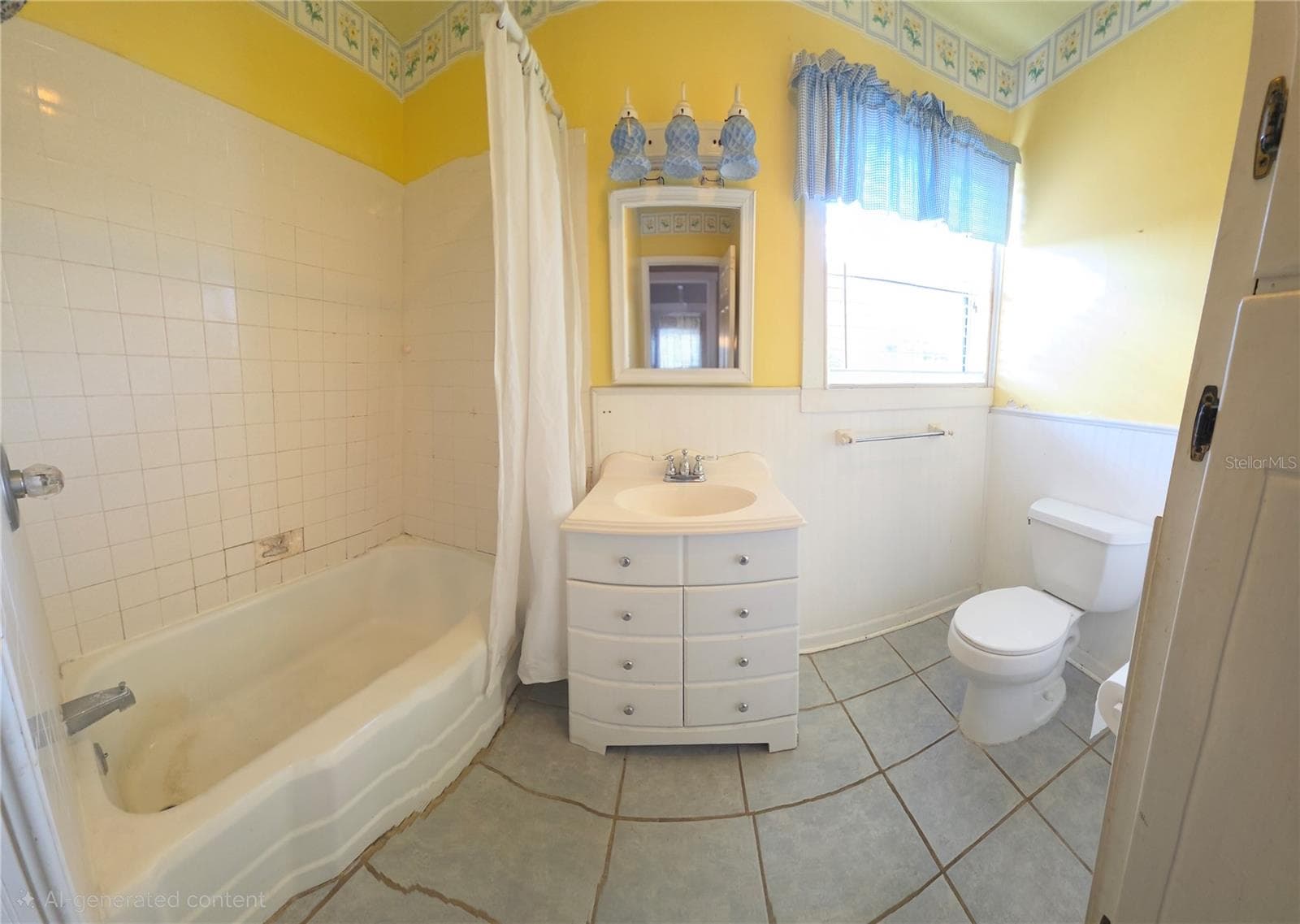 Hall Bathroom - 706 AVENUE I NE, WINTER HAVEN