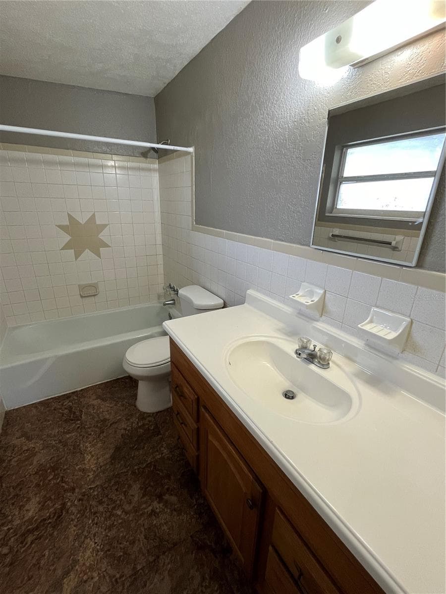Apartment at 2600 TRINITY CIR NW #C, WINTER HAVEN, photo 4 of 7