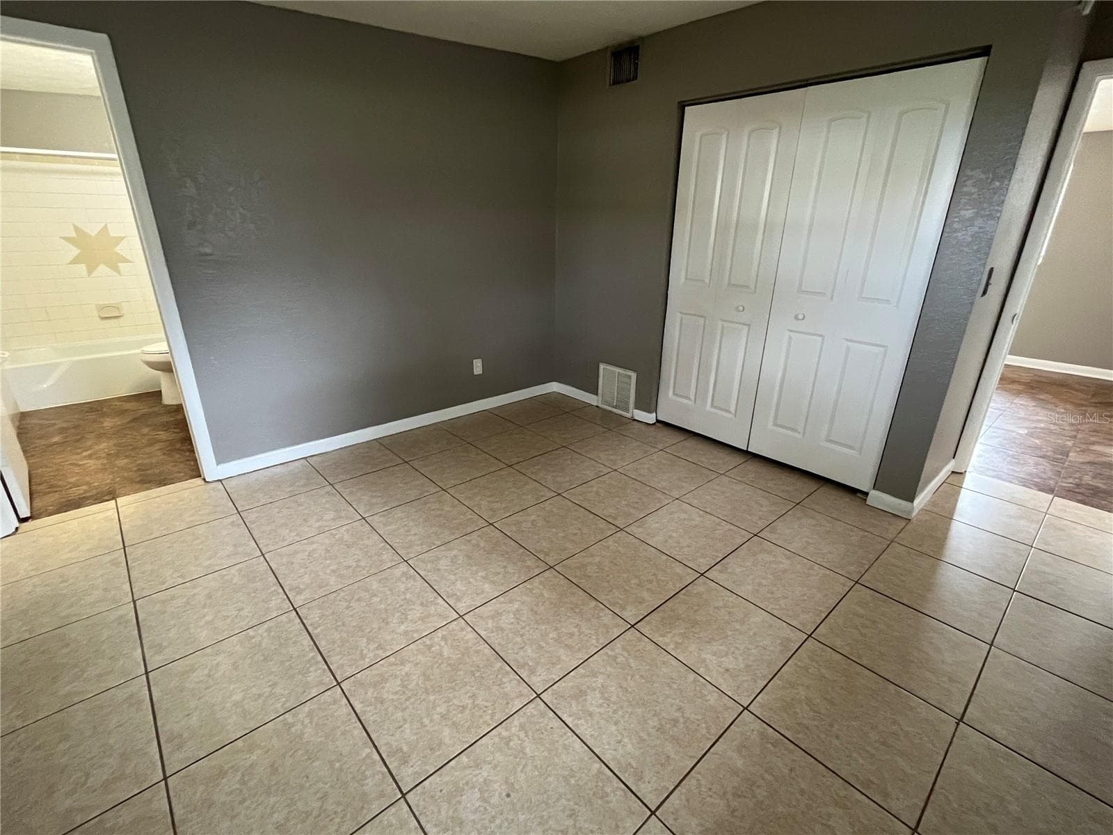 Apartment at 2600 TRINITY CIR NW #C, WINTER HAVEN, photo 5 of 7