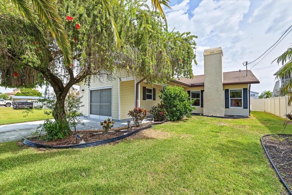 Single Family Residence at 4140 DES PREZ CT, HERNANDO BEACH, photo 3 of 39