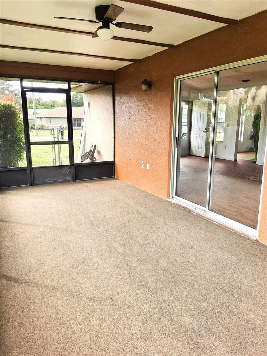 Screened Lanai - 21617 SW PEACH BLOSSOM ST, DUNNELLON