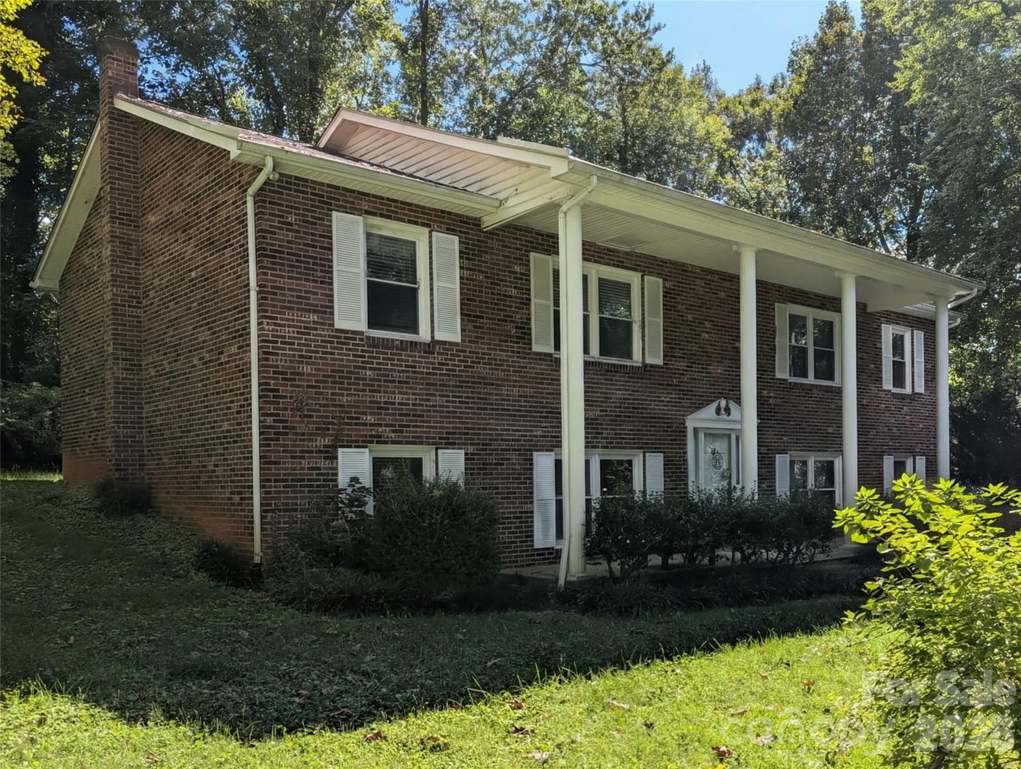 3065 Woodstream Drive