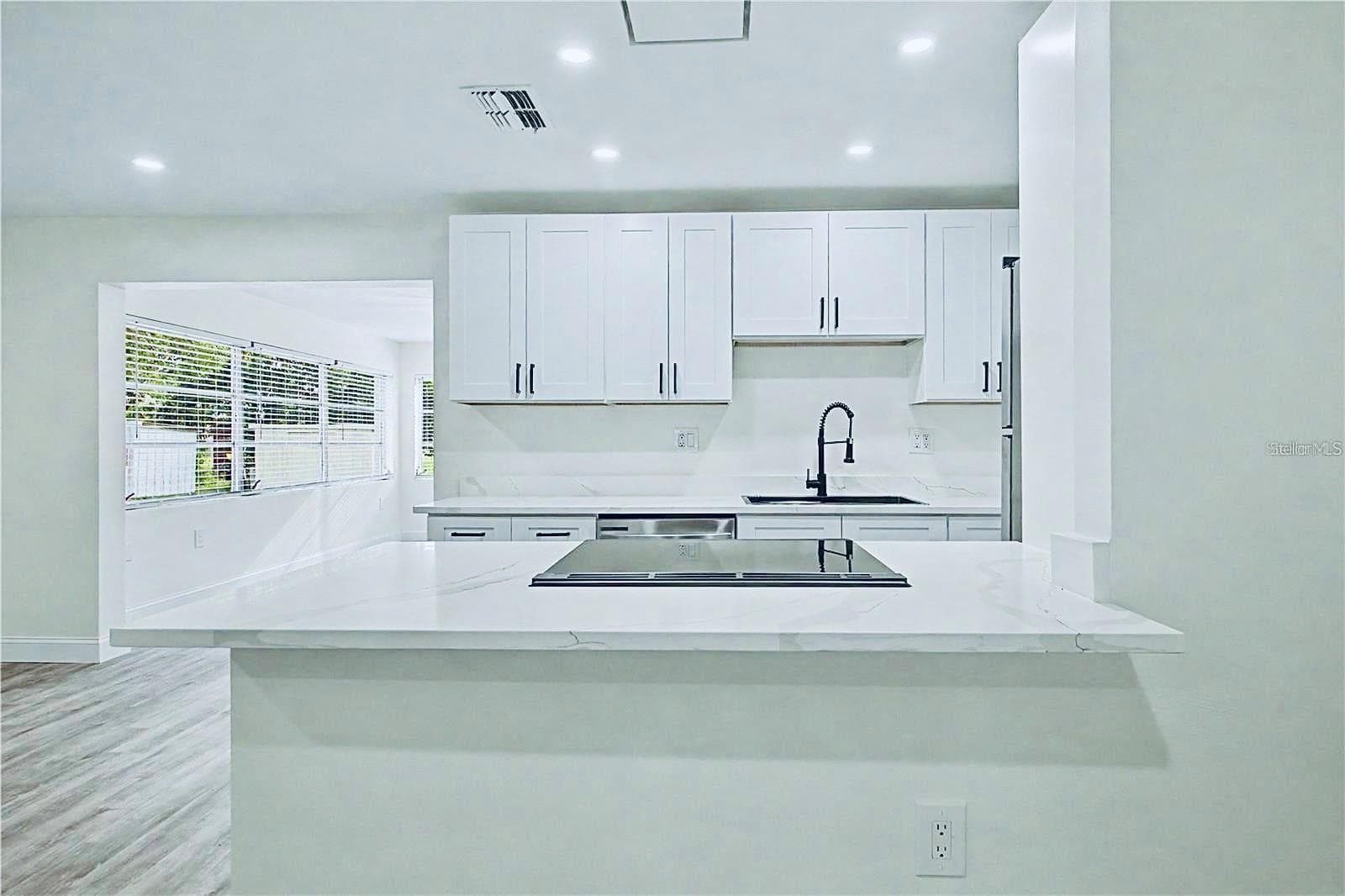 kitchen - 3 KANSAS ST, BEVERLY HILLS