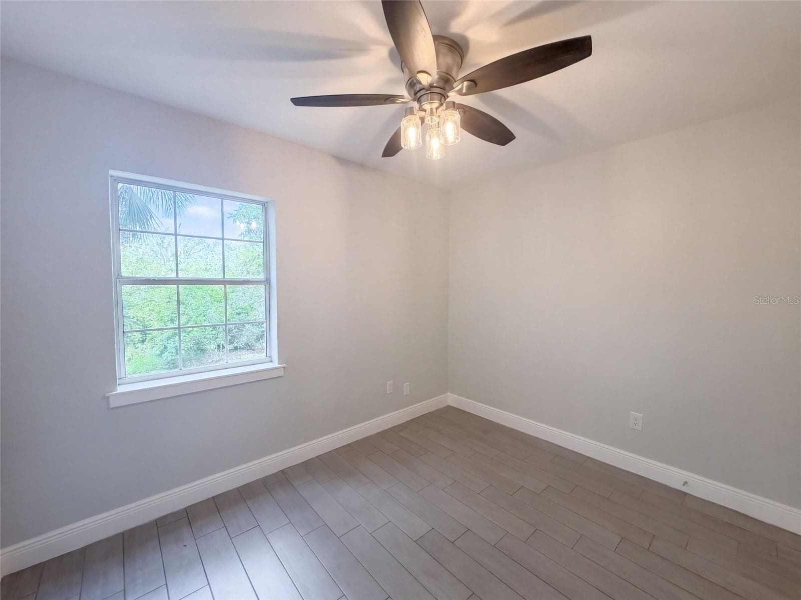 Single Family Residence at 1610 STEVENSONS DR, CLEARWATER, photo 9 of 20