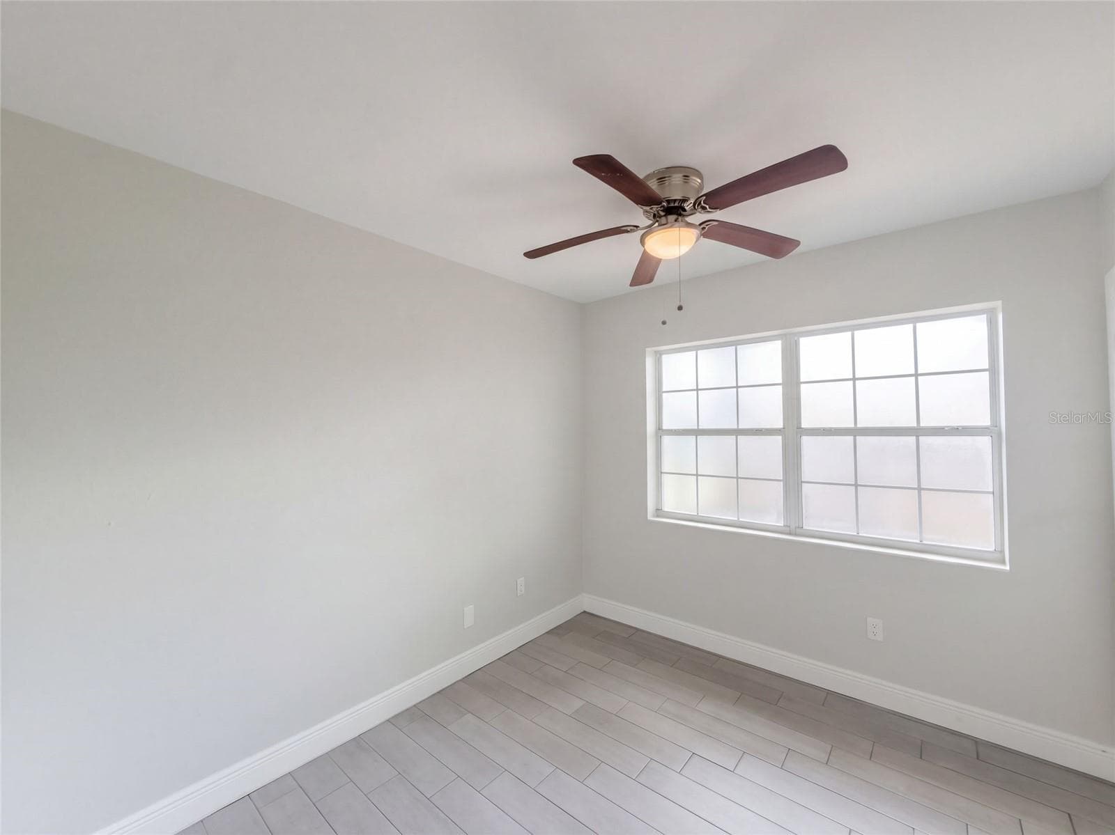 Single Family Residence at 1610 STEVENSONS DR, CLEARWATER, photo 13 of 20