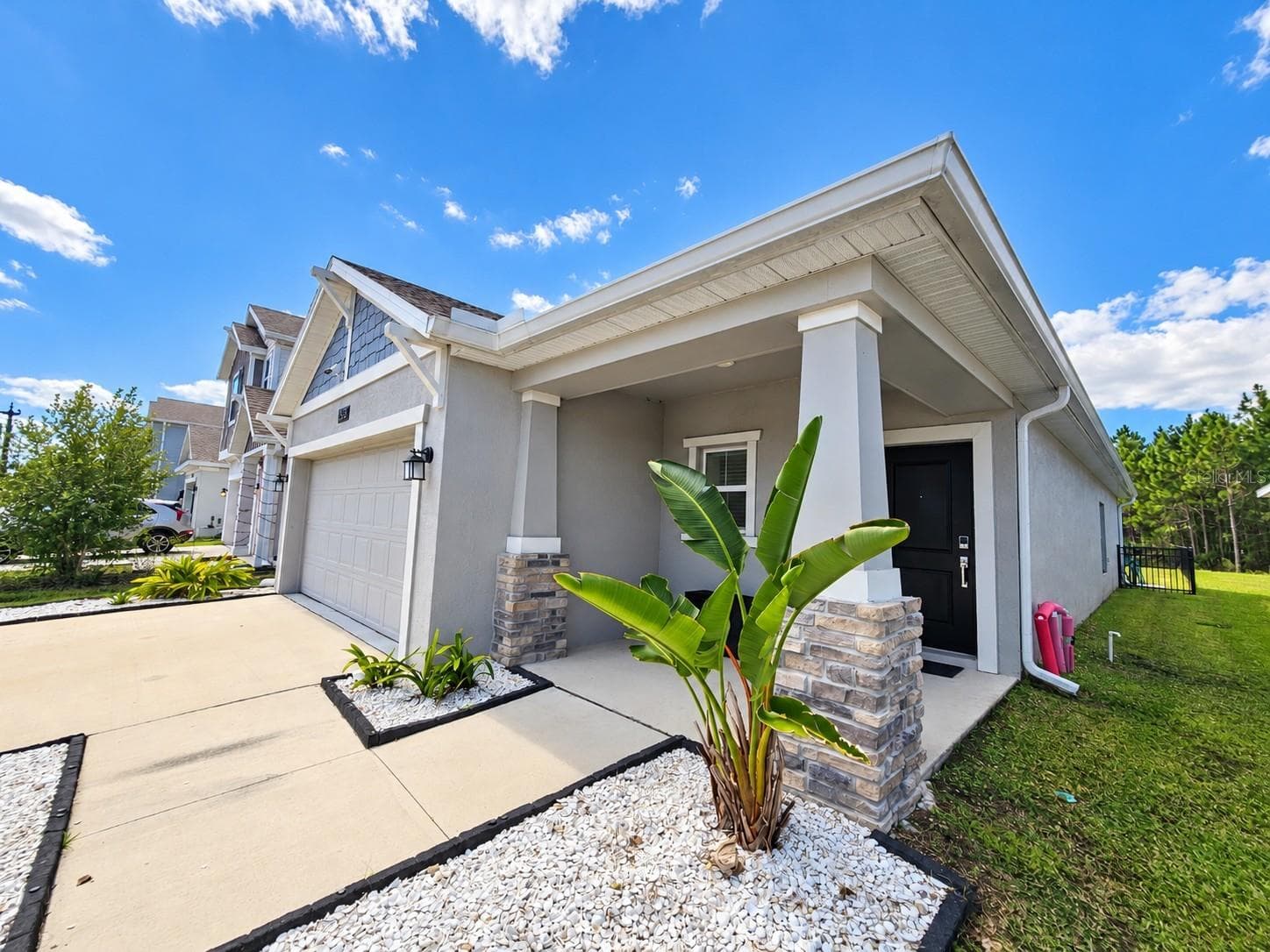 Single Family Residence at 1263 SAND TRAP CT, DAYTONA BEACH, photo 4 of 45