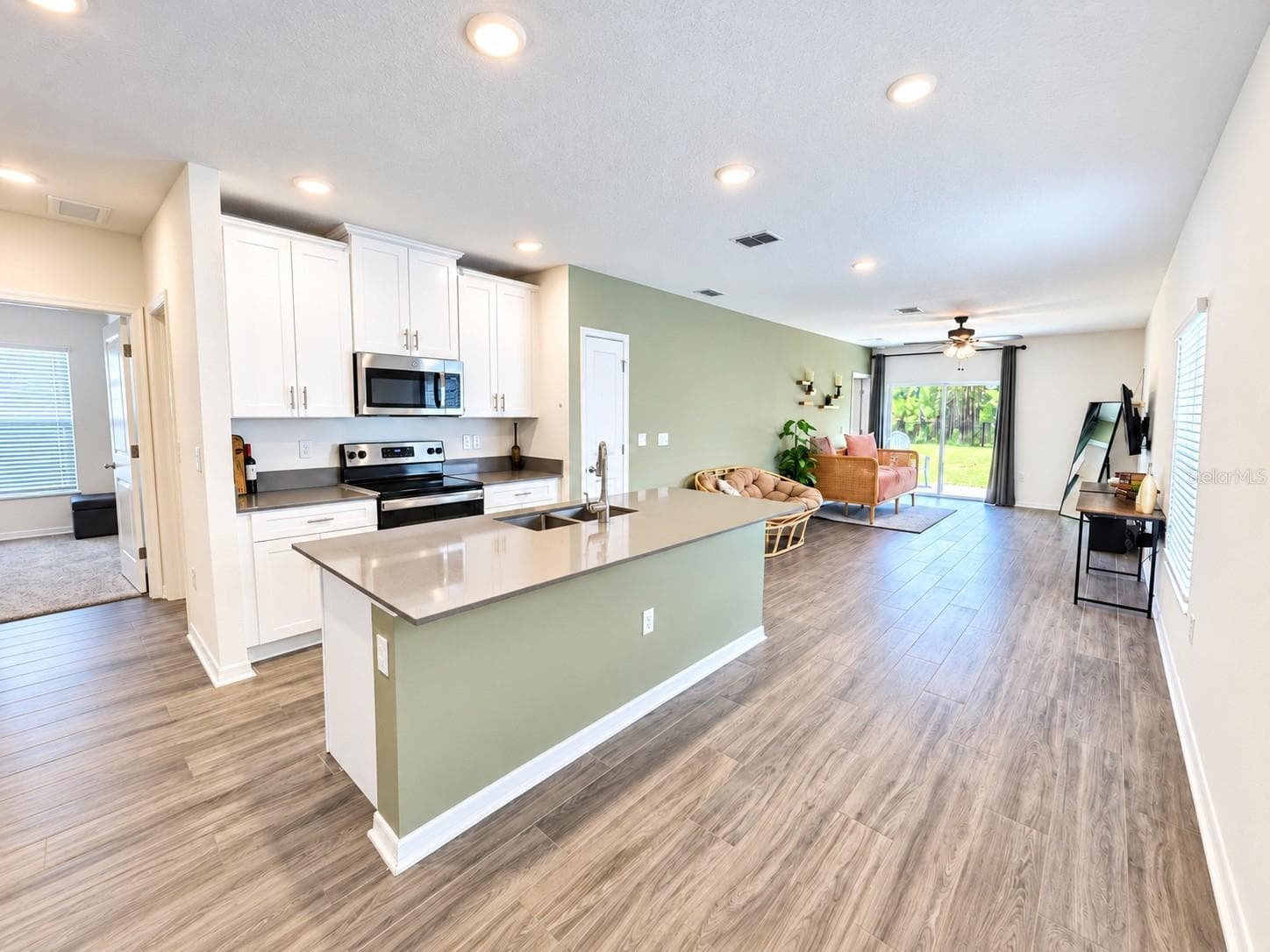 Single Family Residence at 1263 SAND TRAP CT, DAYTONA BEACH, photo 5 of 45