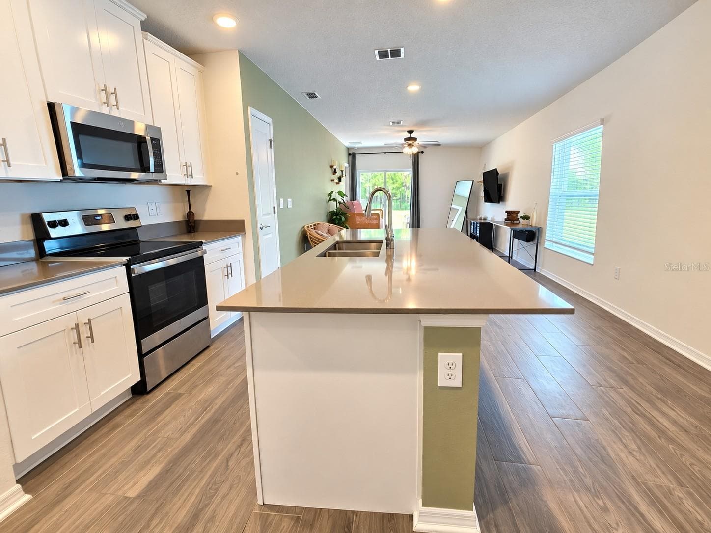 Single Family Residence at 1263 SAND TRAP CT, DAYTONA BEACH, photo 9 of 45