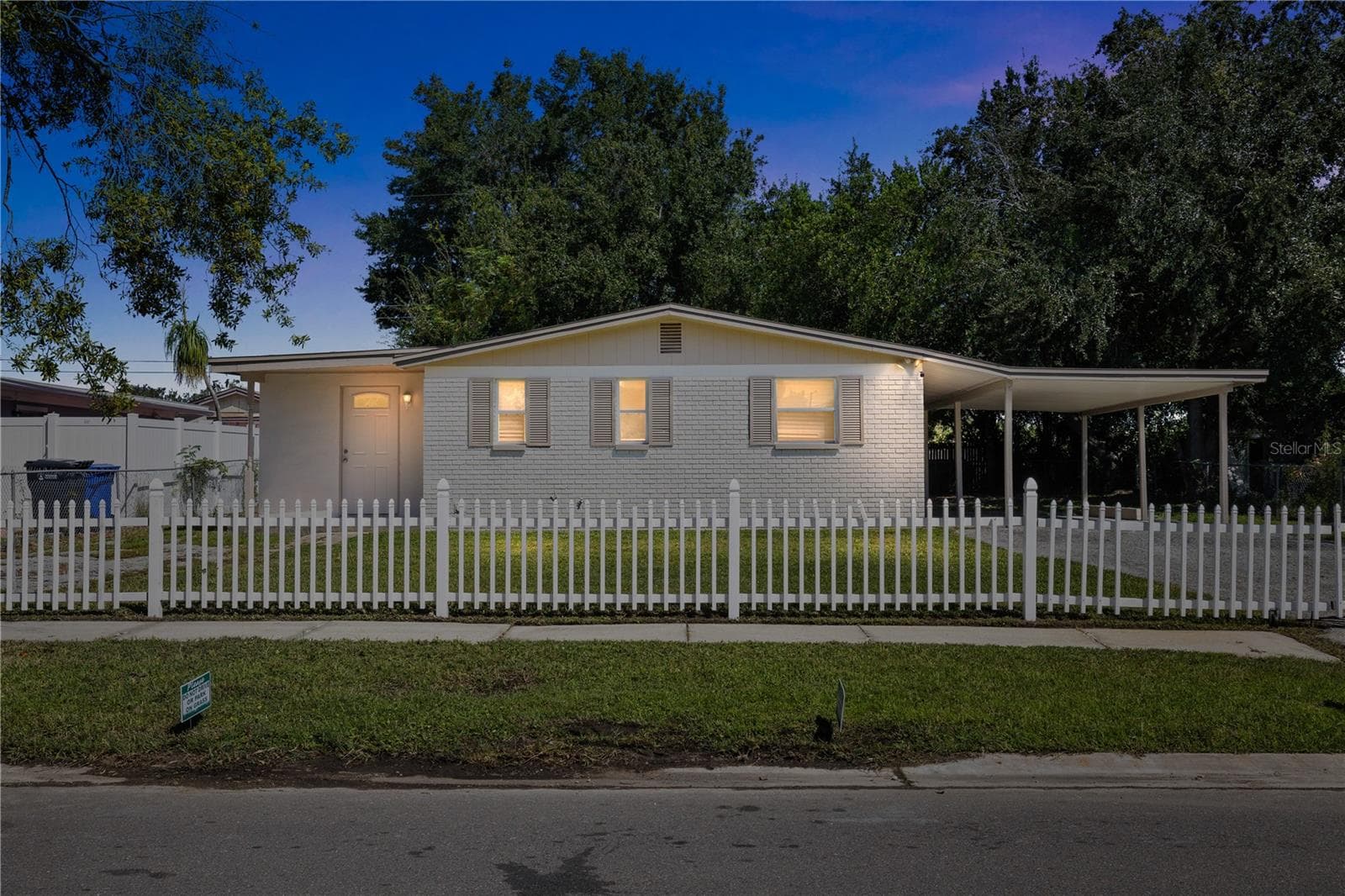 Front - 4535 W HANNA AVE, TAMPA