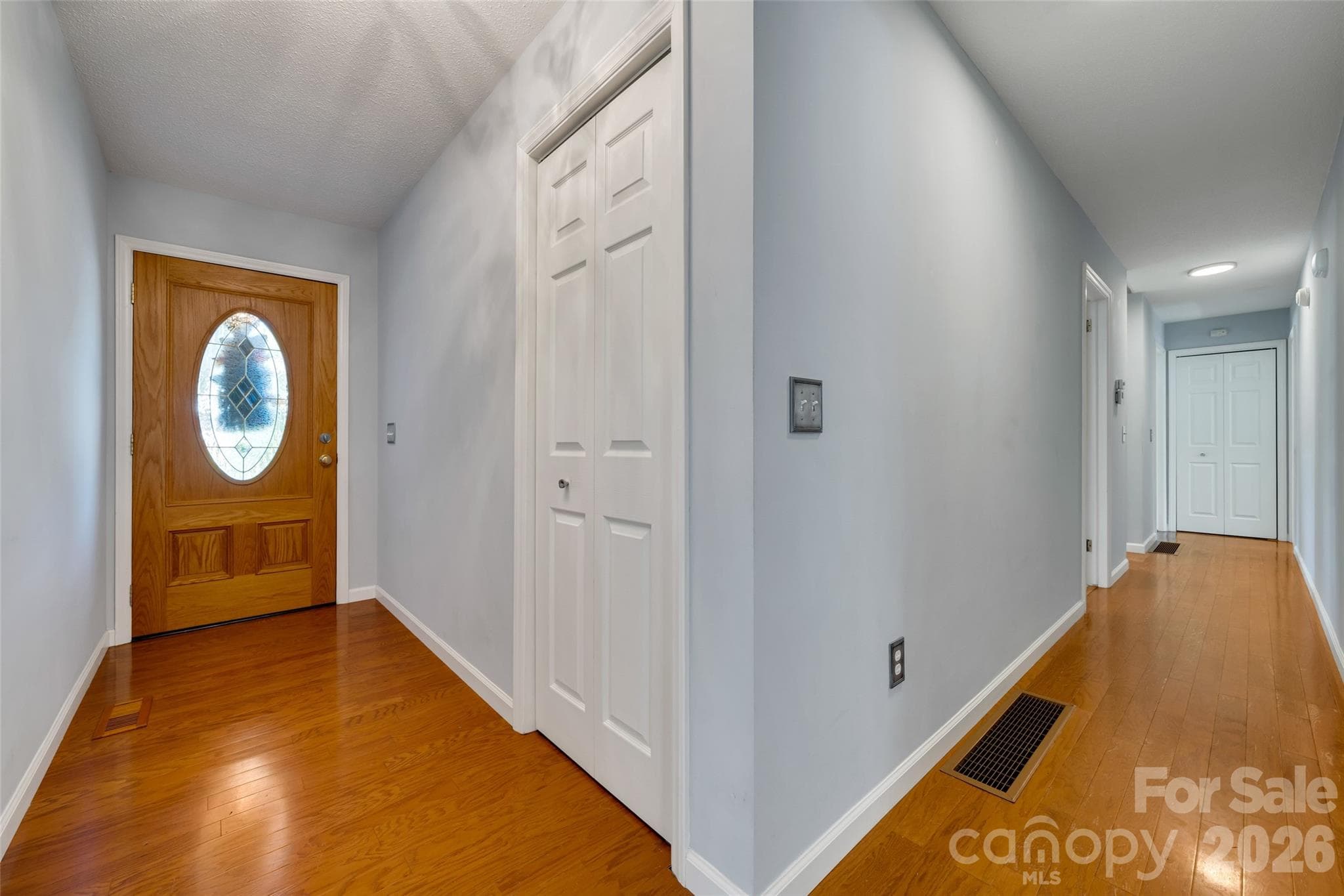 Single Family Residence at 109 N Greenwood Forest Drive, Etowah, photo 22 of 48
