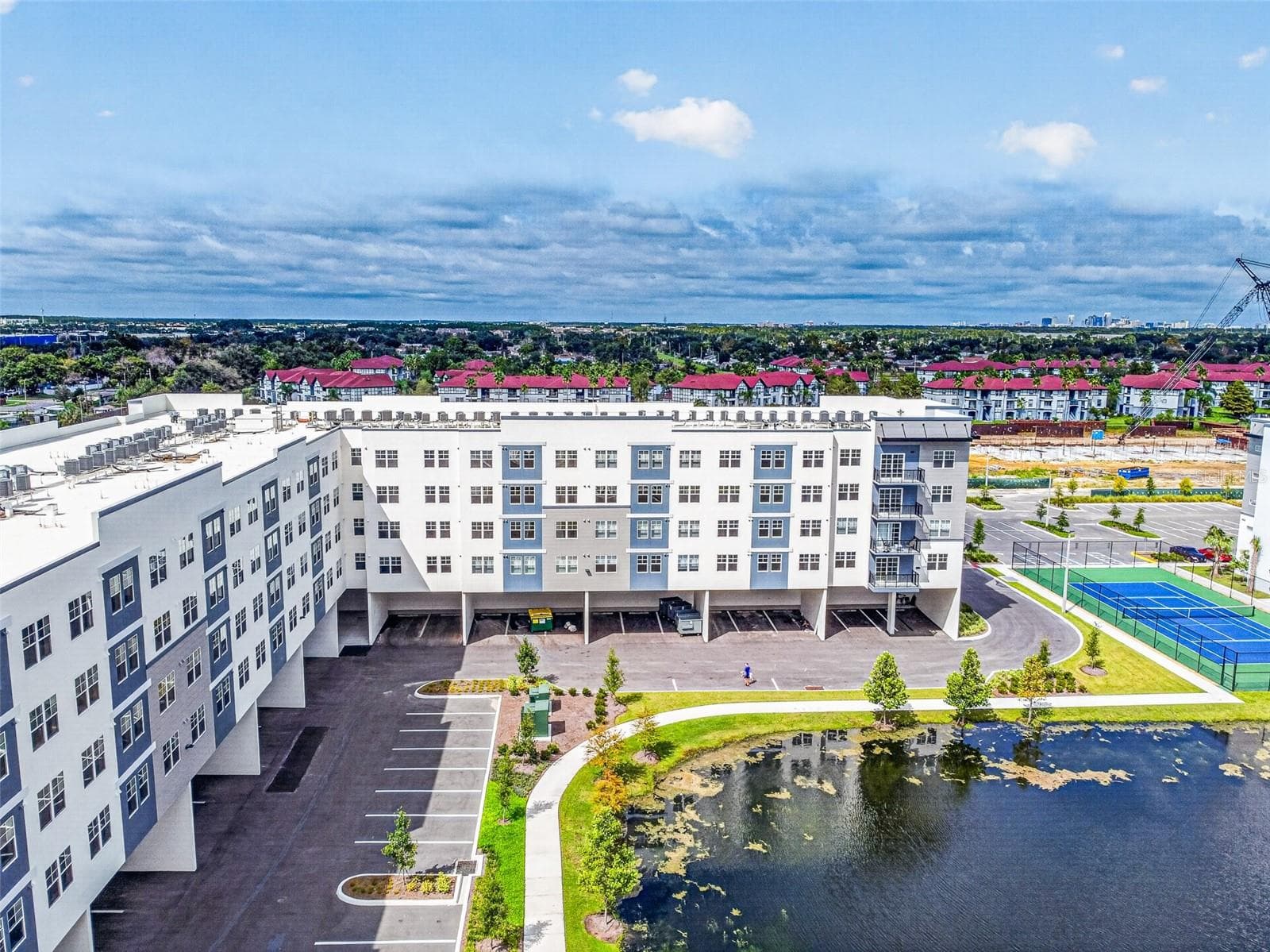 5563 MILLENIA PARK BLVD #517
