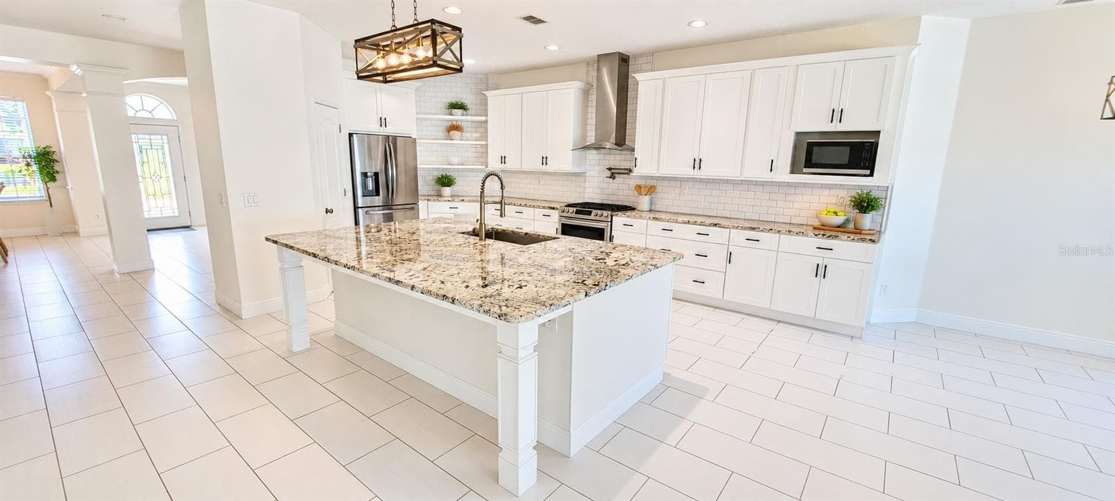 Single Family Residence at 313 MERIN CT, WINTER GARDEN, photo 3 of 33