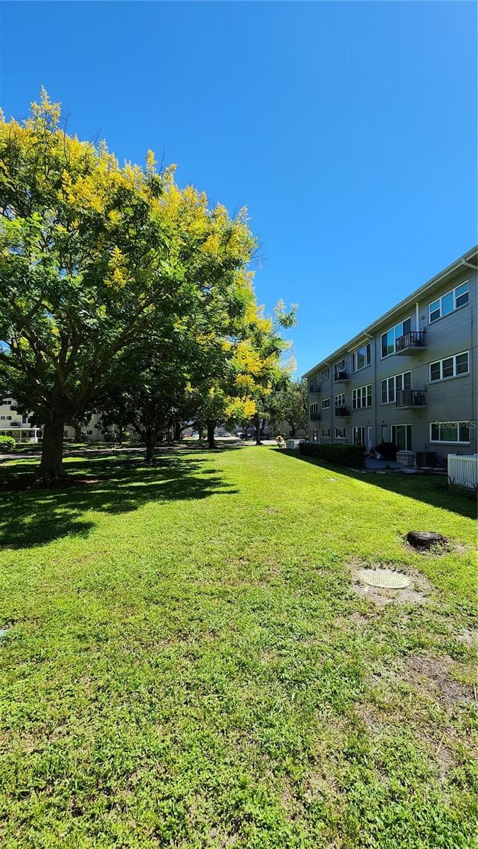 Condominium at 2229 AMERICUS BLVD W #7, CLEARWATER, photo 9 of 27