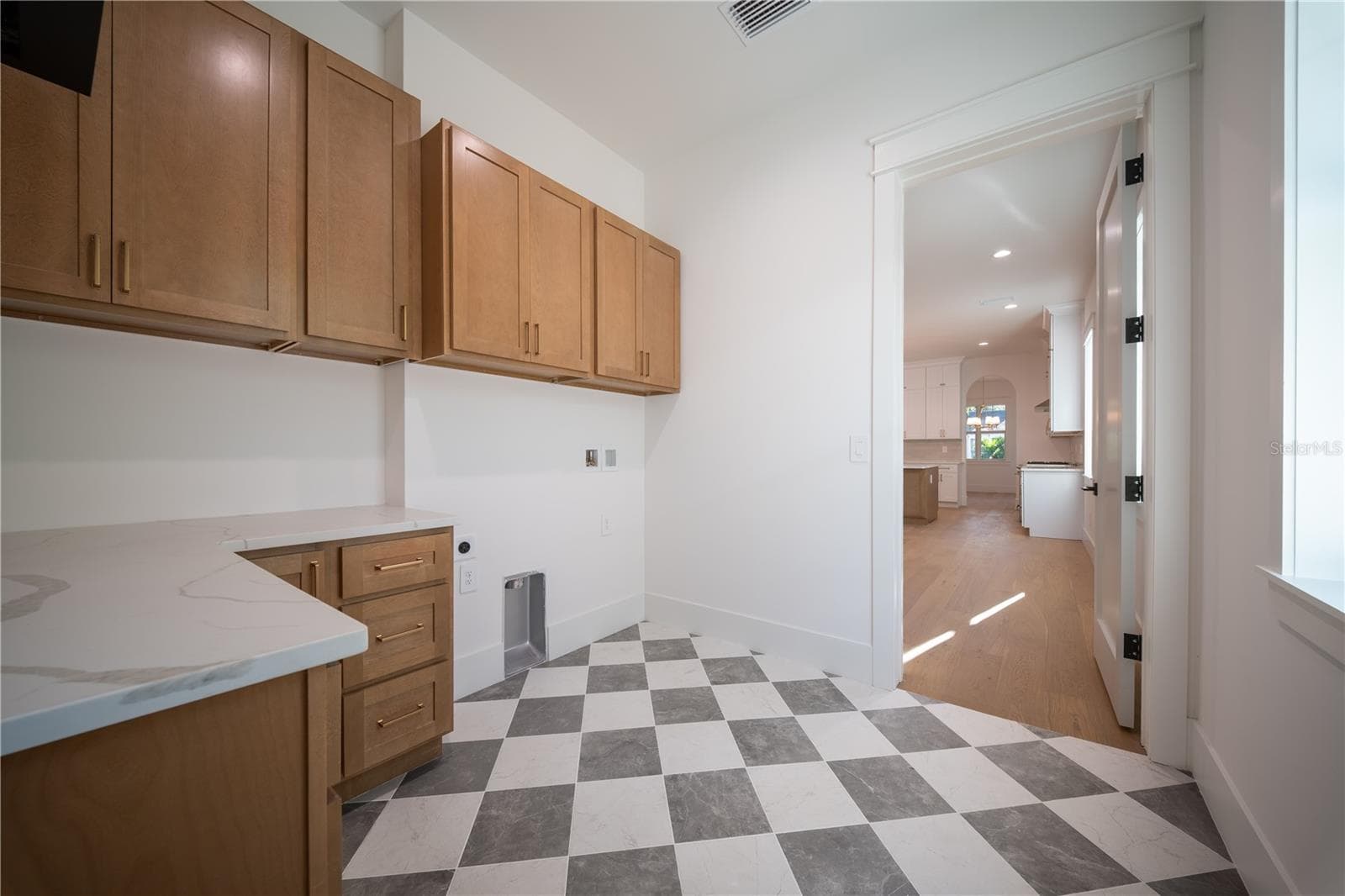 Single Family Residence at 1200 13TH ST N, ST PETERSBURG, photo 20 of 25