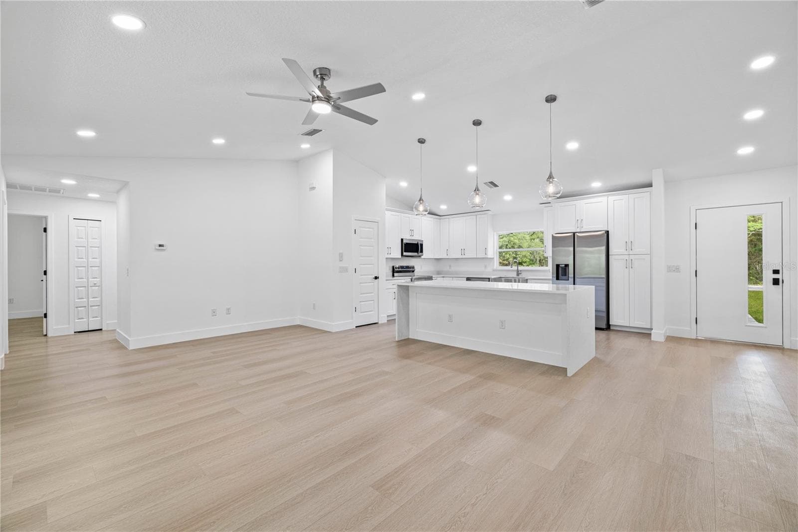 Single Family Residence at 221 W BRIMSON PL, CITRUS SPRINGS, photo 9 of 38