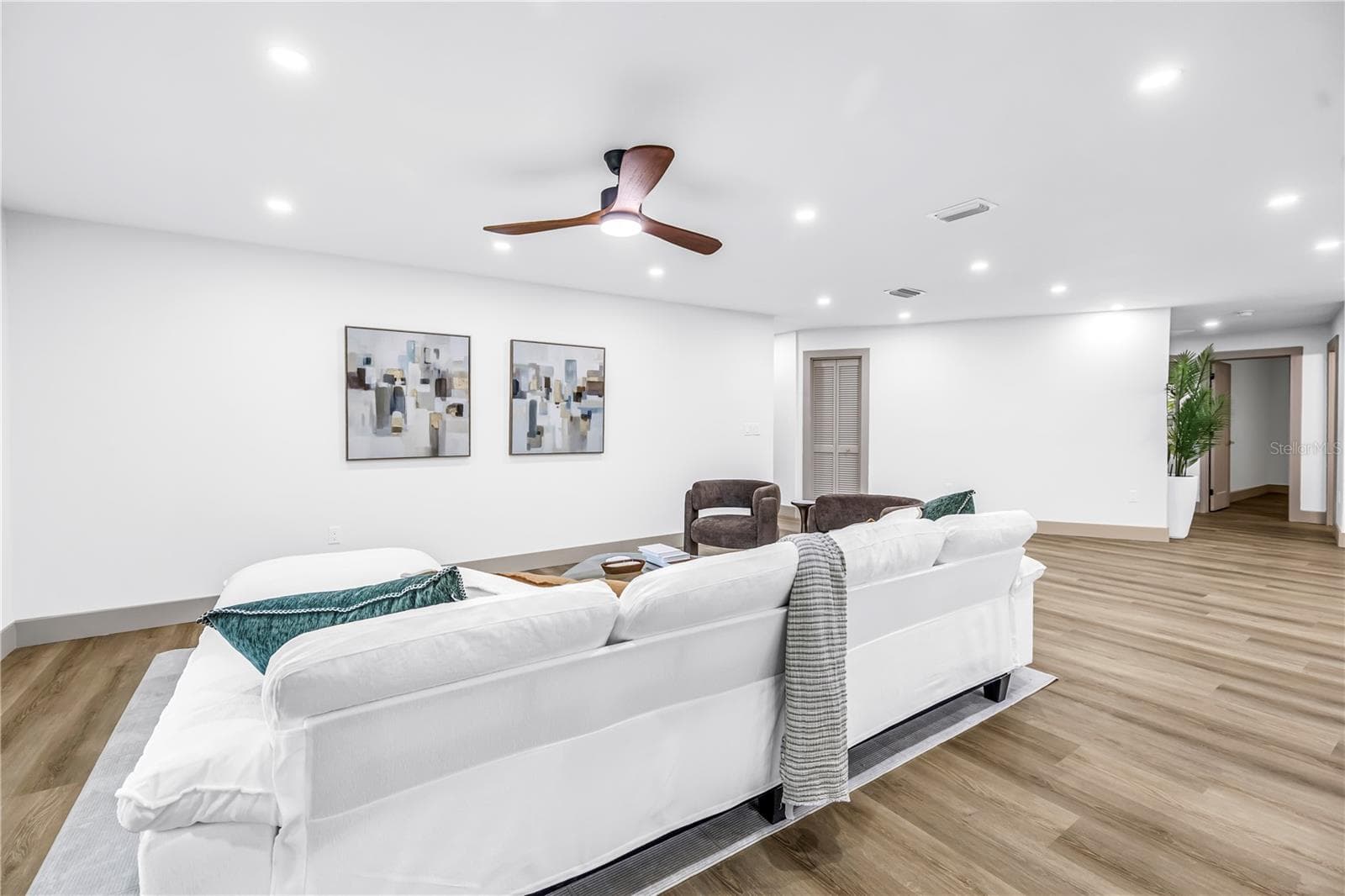 Single Family Residence at 1116 N RIVERHILLS DR, TEMPLE TERRACE, photo 25 of 68