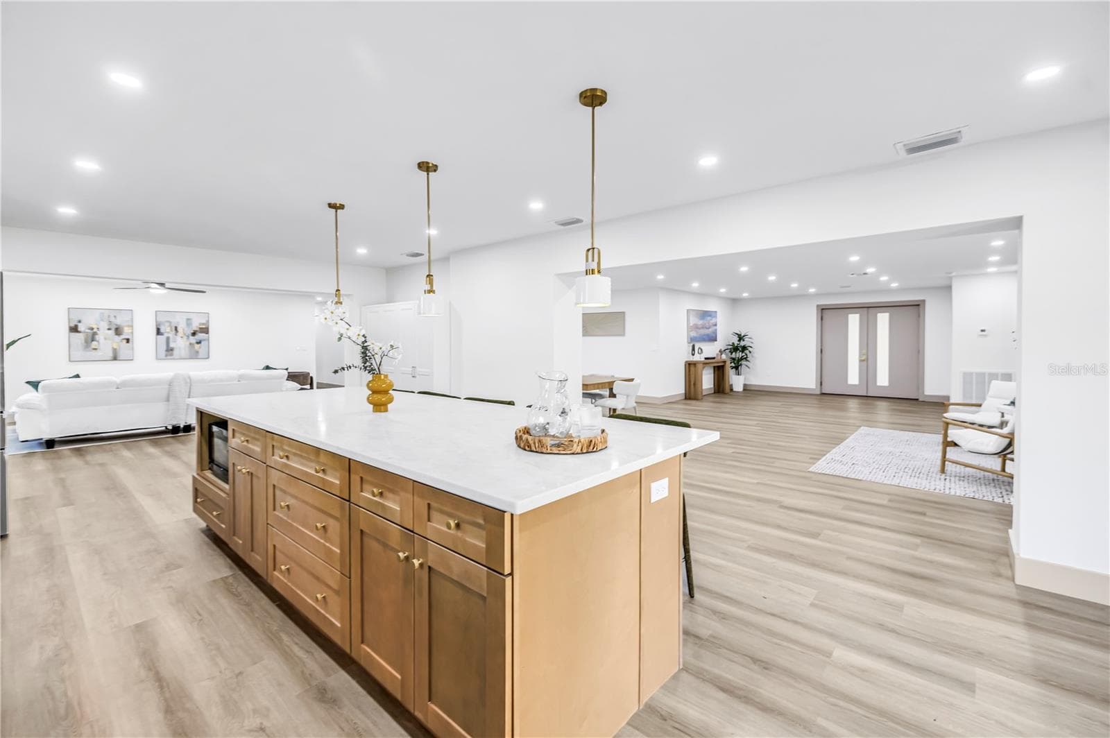 Single Family Residence at 1116 N RIVERHILLS DR, TEMPLE TERRACE, photo 5 of 68