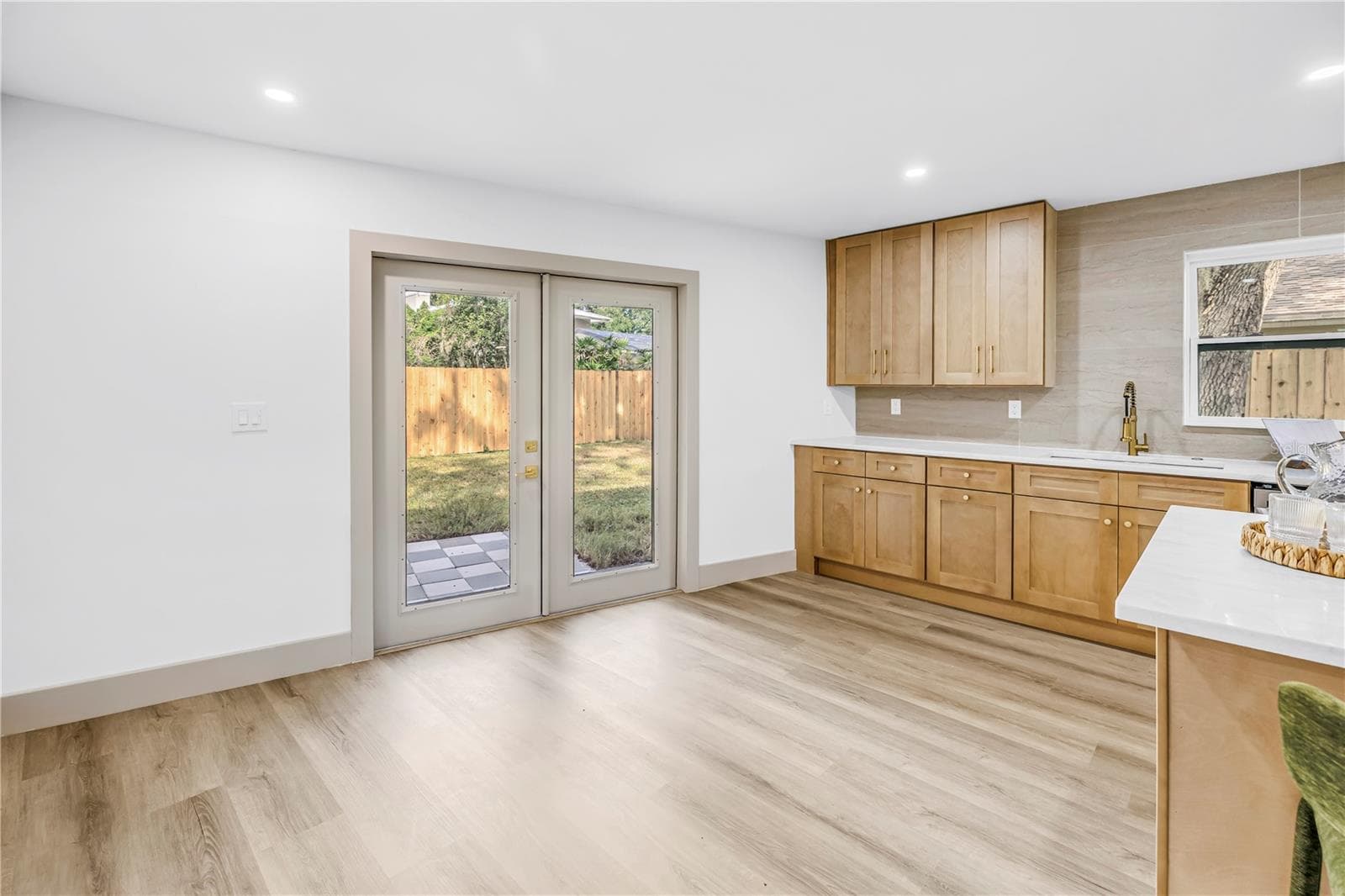 Single Family Residence at 1116 N RIVERHILLS DR, TEMPLE TERRACE, photo 8 of 68