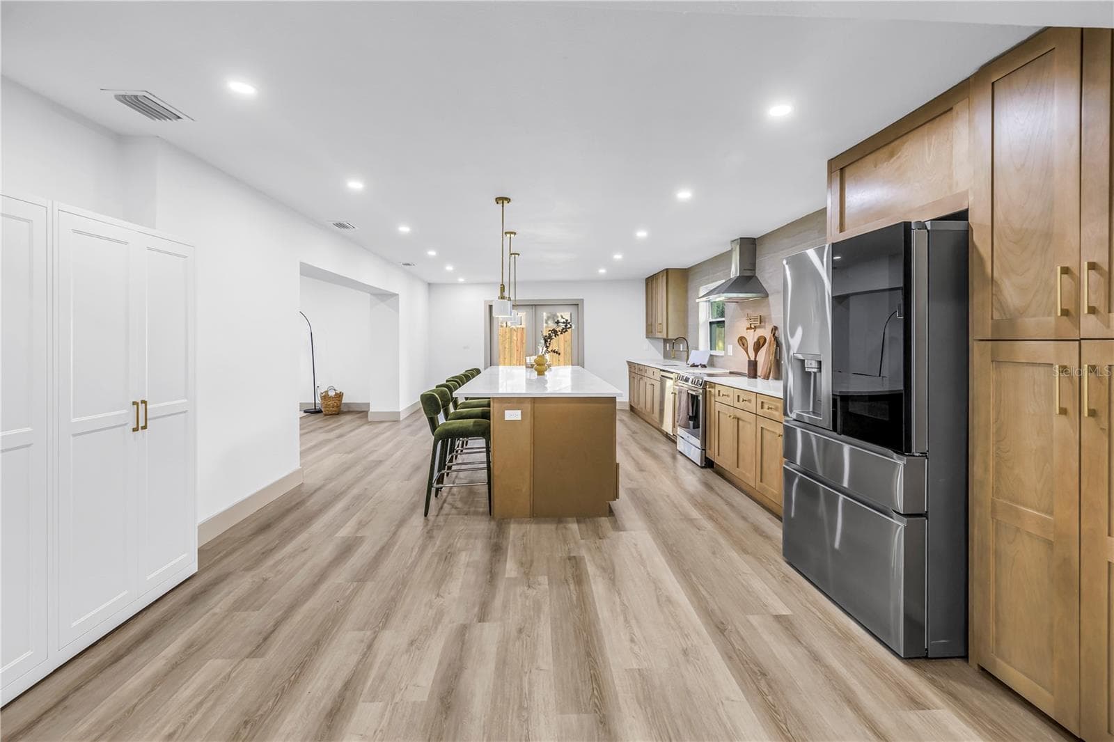Single Family Residence at 1116 N RIVERHILLS DR, TEMPLE TERRACE, photo 13 of 68