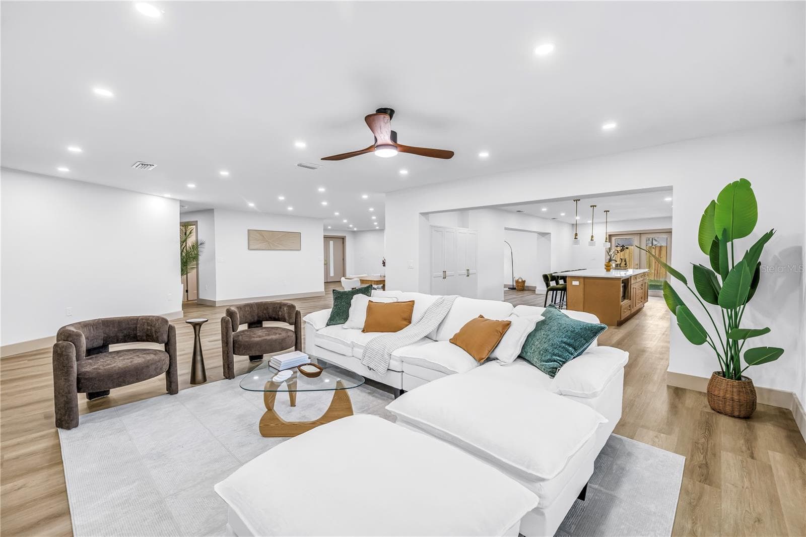 Single Family Residence at 1116 N RIVERHILLS DR, TEMPLE TERRACE, photo 15 of 68