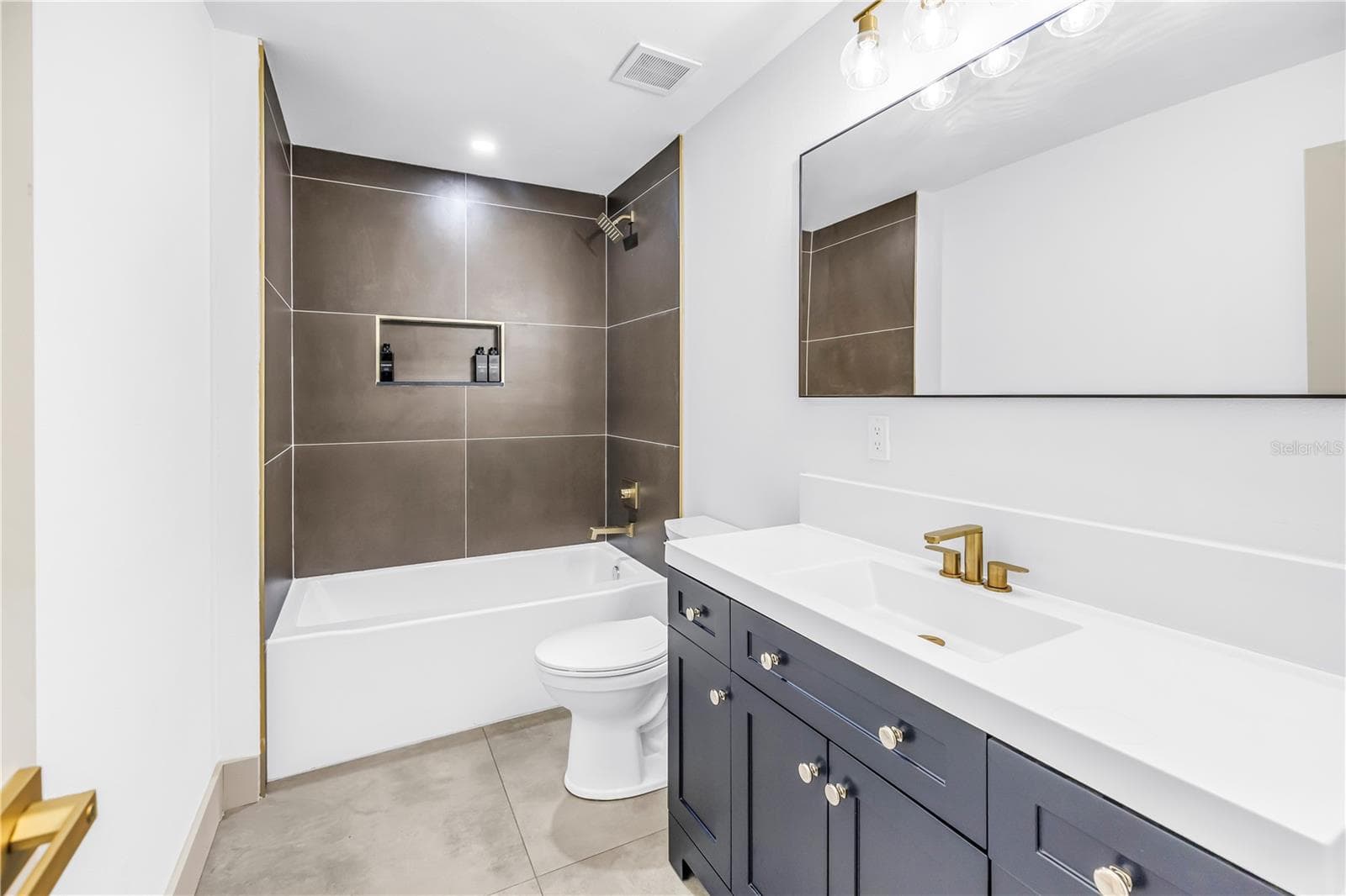 Single Family Residence at 1116 N RIVERHILLS DR, TEMPLE TERRACE, photo 41 of 68