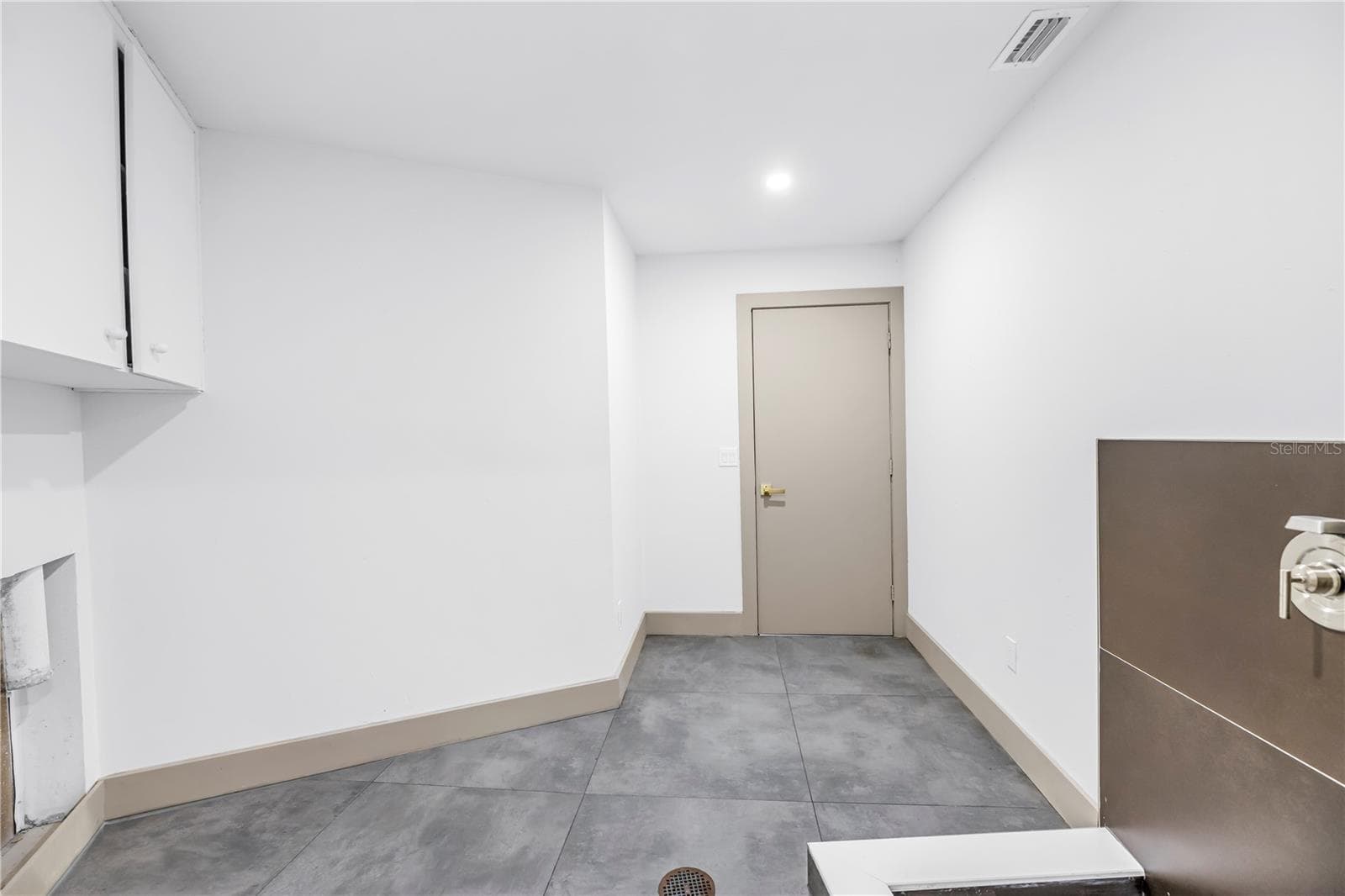 Single Family Residence at 1116 N RIVERHILLS DR, TEMPLE TERRACE, photo 51 of 68