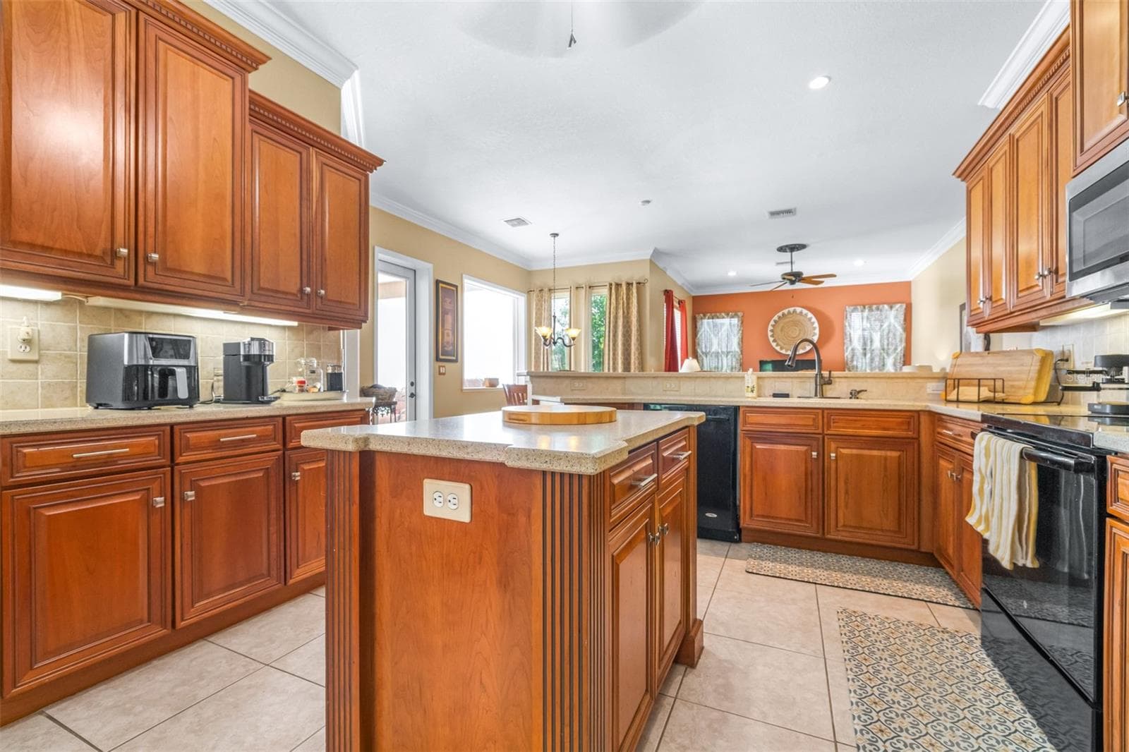 Single Family Residence at 2713 ISLAND DR, SEBRING, photo 15 of 62