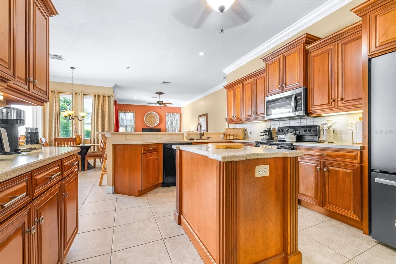 Single Family Residence at 2713 ISLAND DR, SEBRING, photo 16 of 62