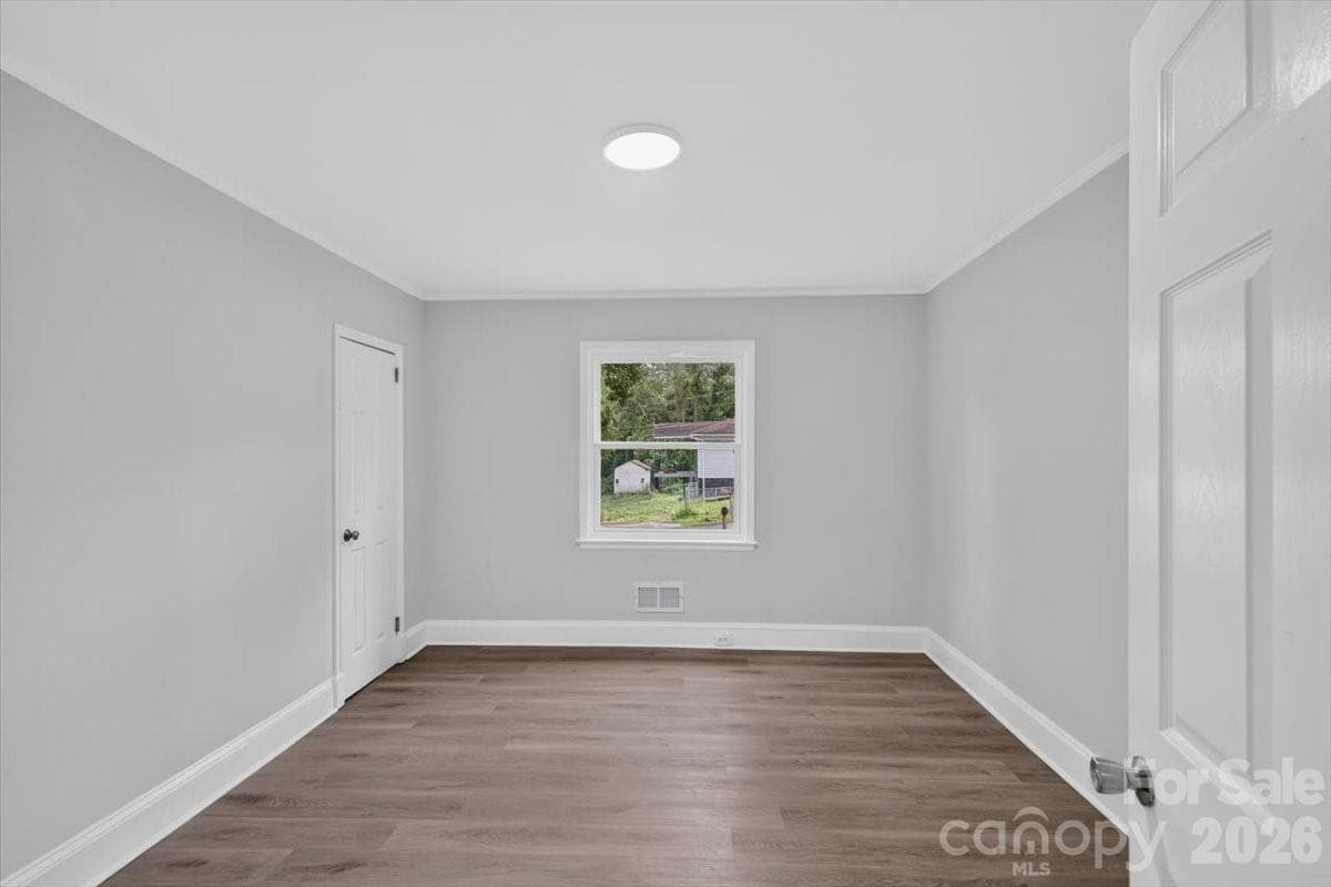 BR 4- 2nd floor - 2048 Simmons Street, Gastonia