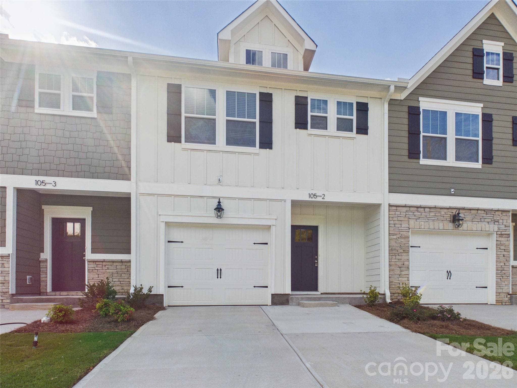 105 Dilling Street N