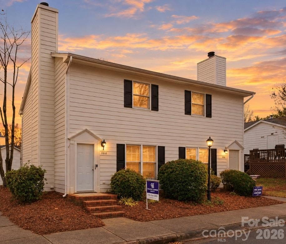 5918 Crape Myrtle Lane