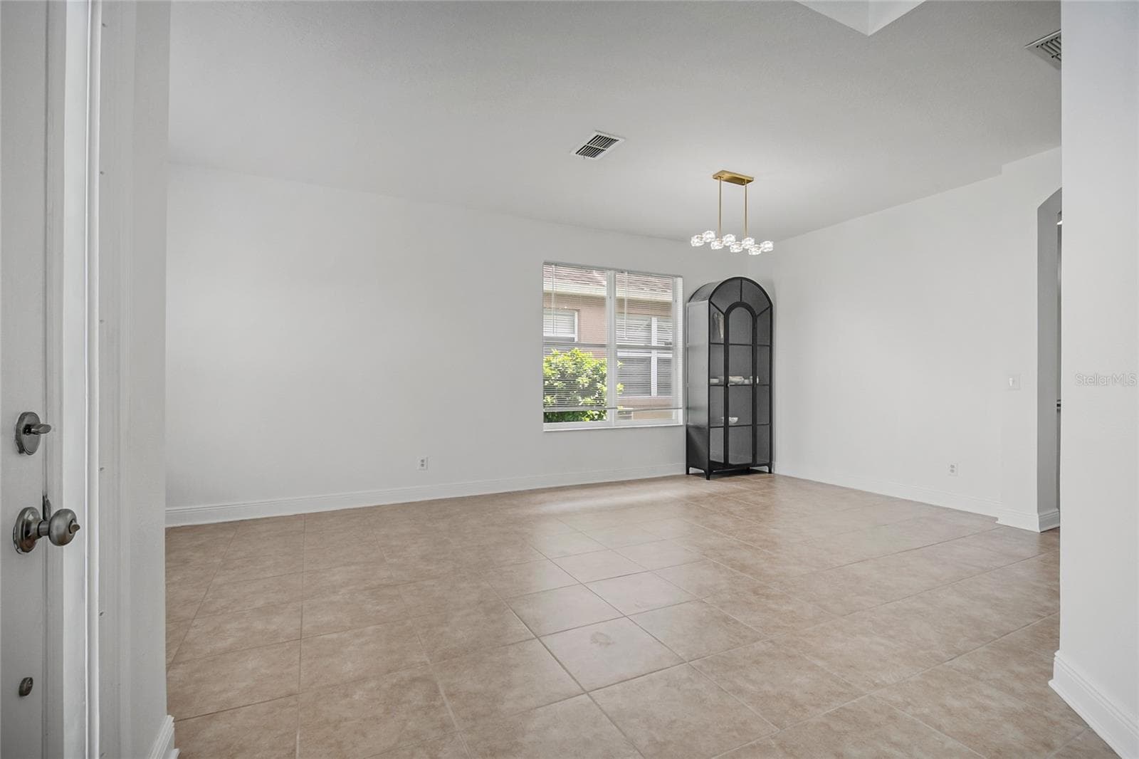 Single Family Residence at 9973 CYPRESS KNEE CIR, ORLANDO, photo 9 of 41