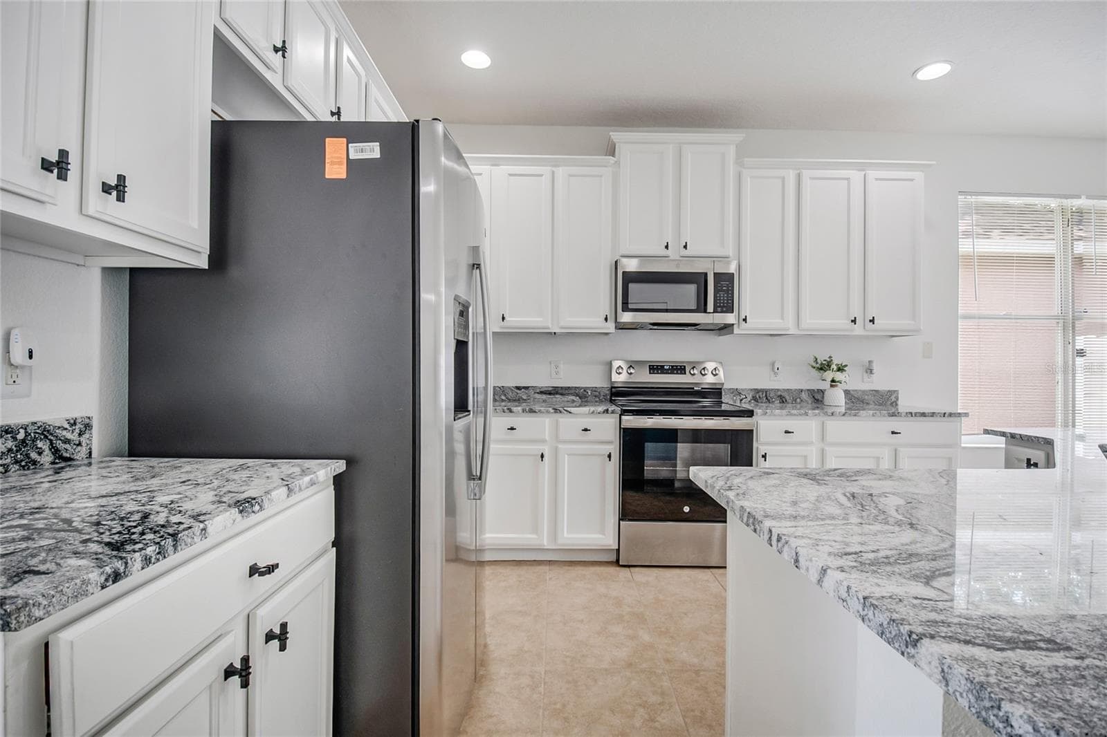 Single Family Residence at 9973 CYPRESS KNEE CIR, ORLANDO, photo 15 of 41