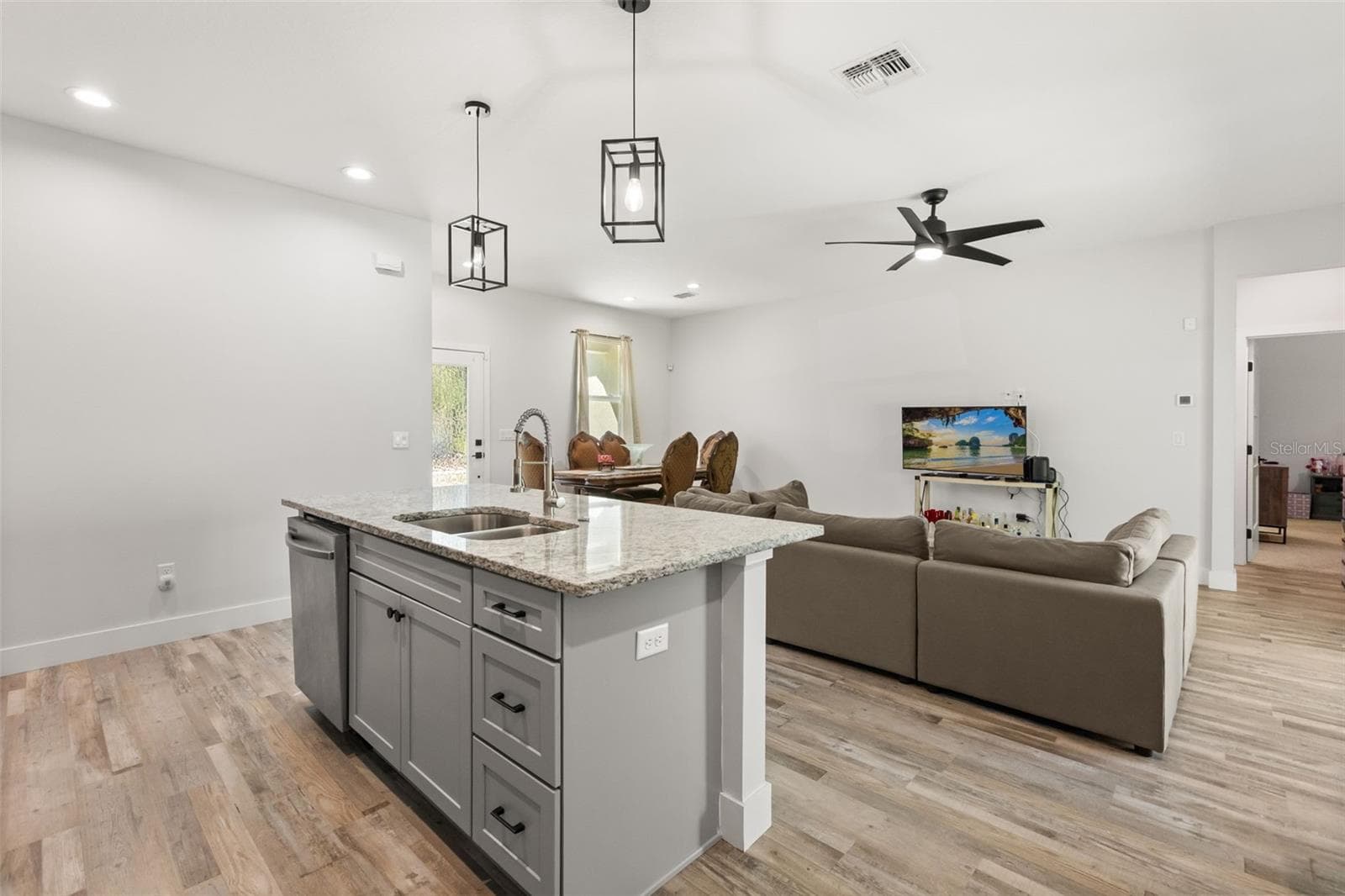 Kitchen - 1365 2ND ST, ORANGE CITY