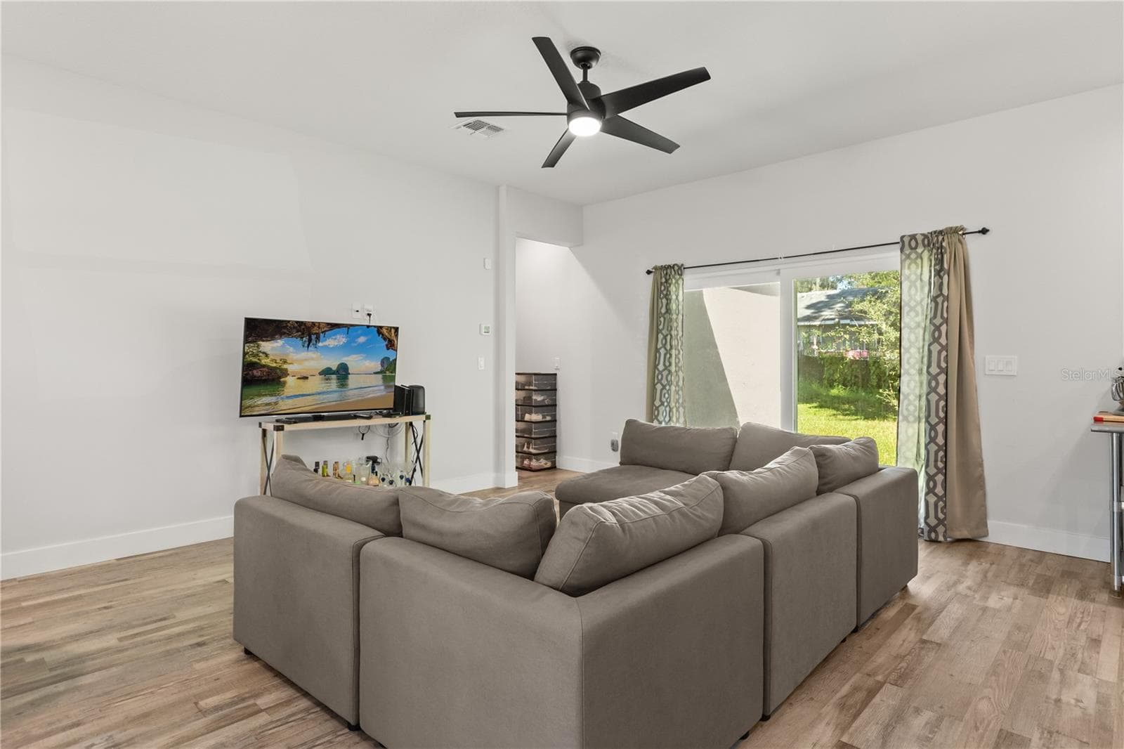 Living room - 1365 2ND ST, ORANGE CITY